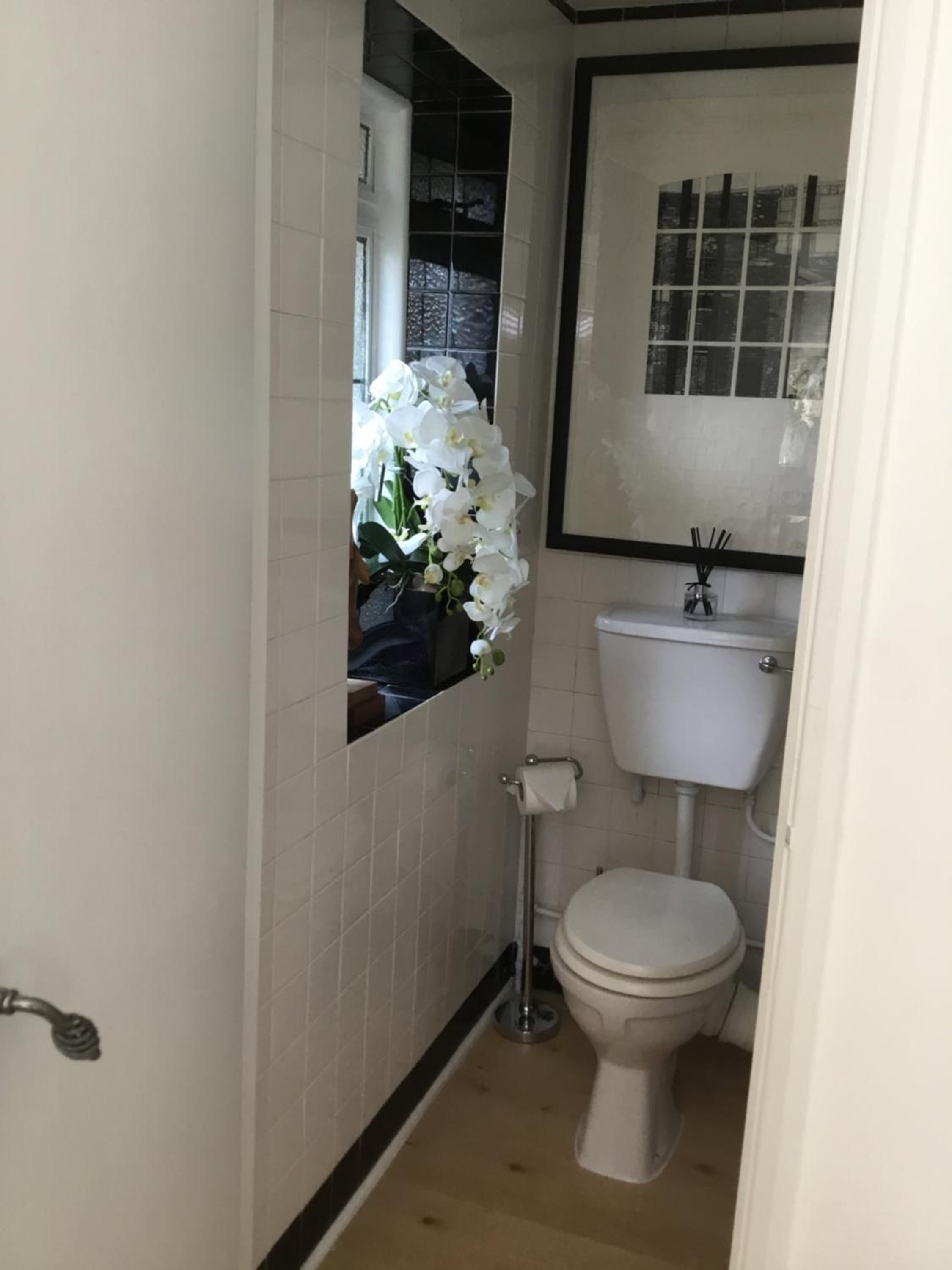 One-Bedroom Apartment - Photo 11