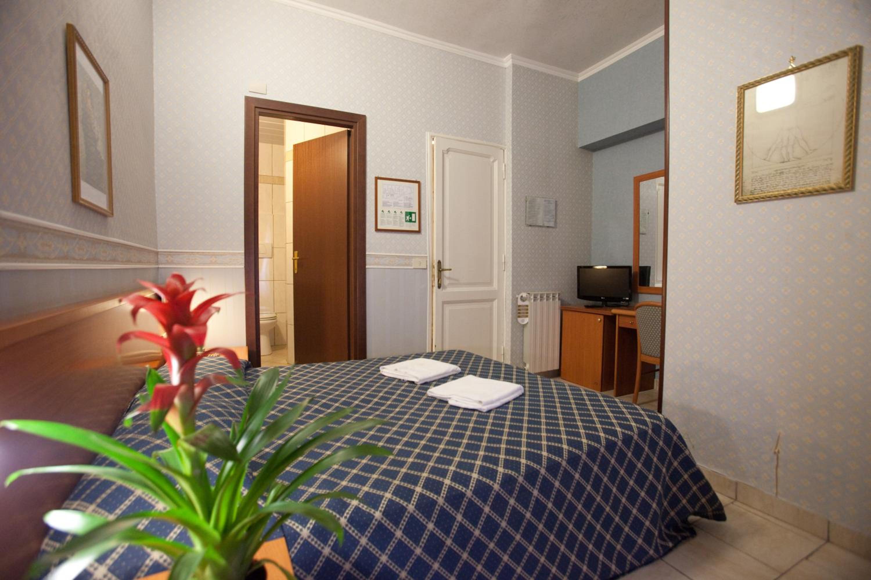 Double Room photo 2