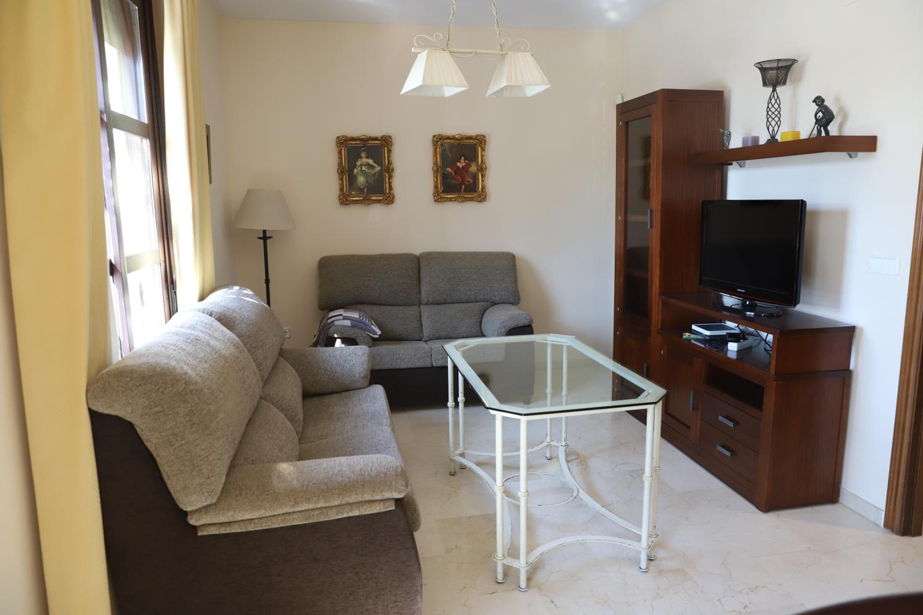 Three-Bedroom Apartment - Photo 43