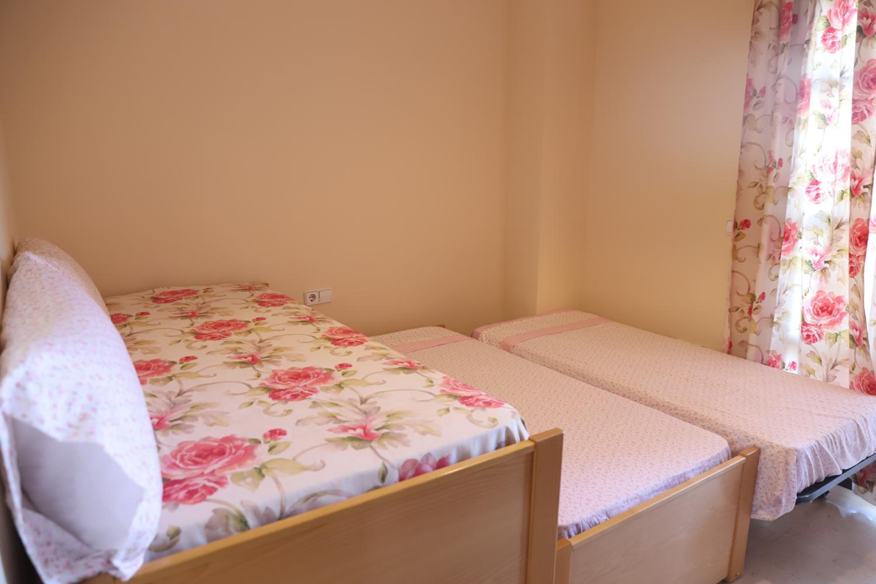 Three-Bedroom Apartment - Photo 110