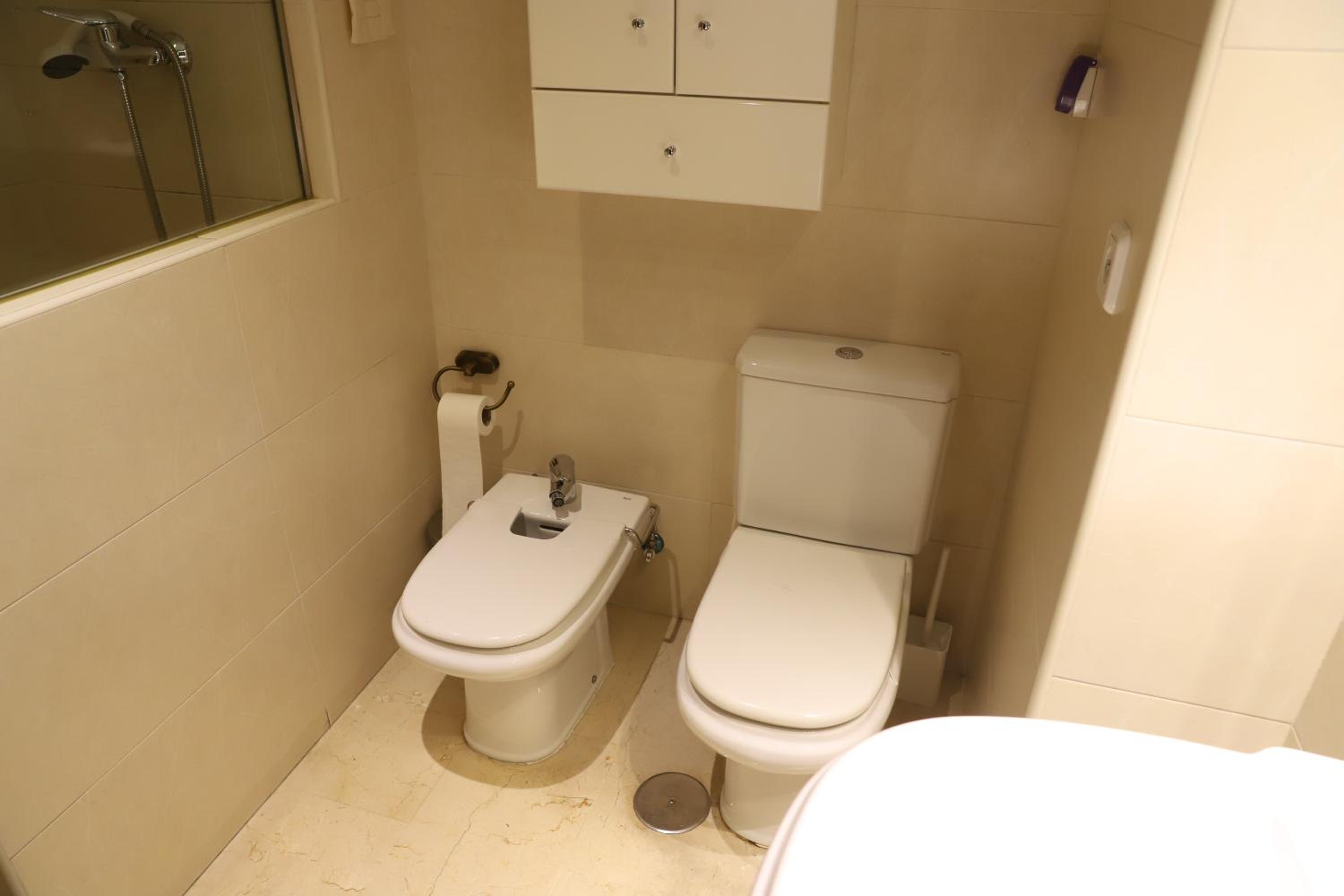 Three-Bedroom Apartment - Photo 39