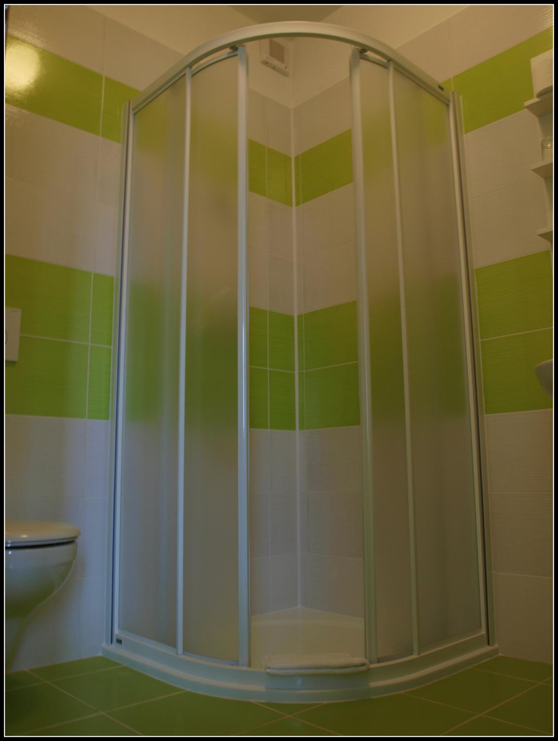 Double or Twin Room - Photo 4