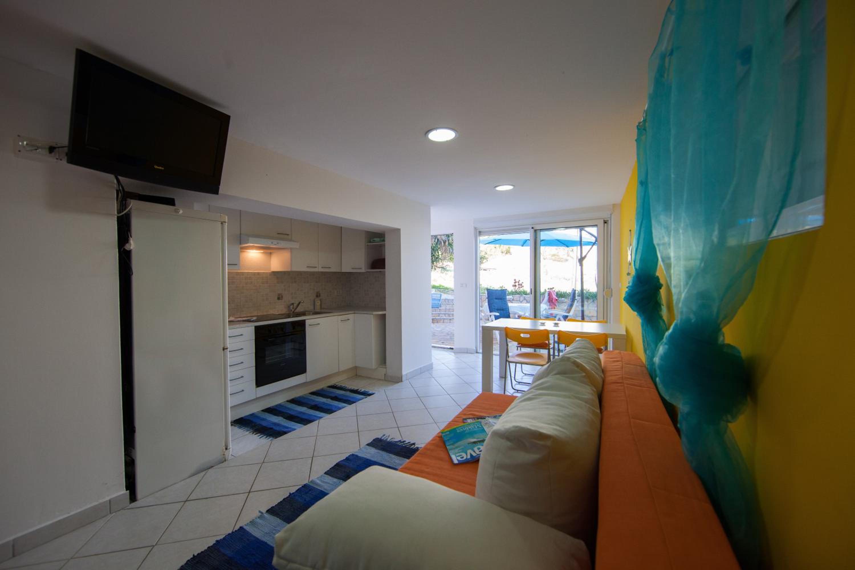 One-Bedroom Apartment With Terrace photo 1
