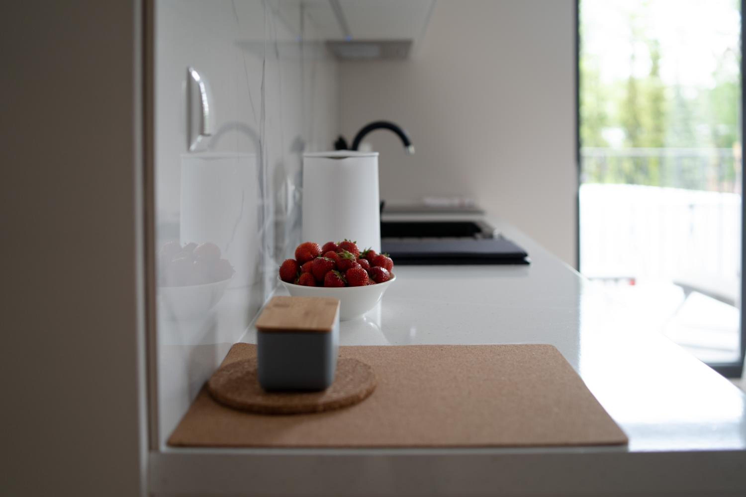 Apartment with Terrace - Photo 5