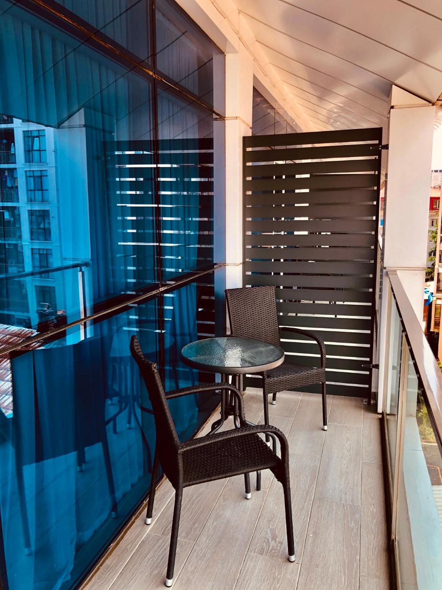 Double Room with Terrace - Photo 6