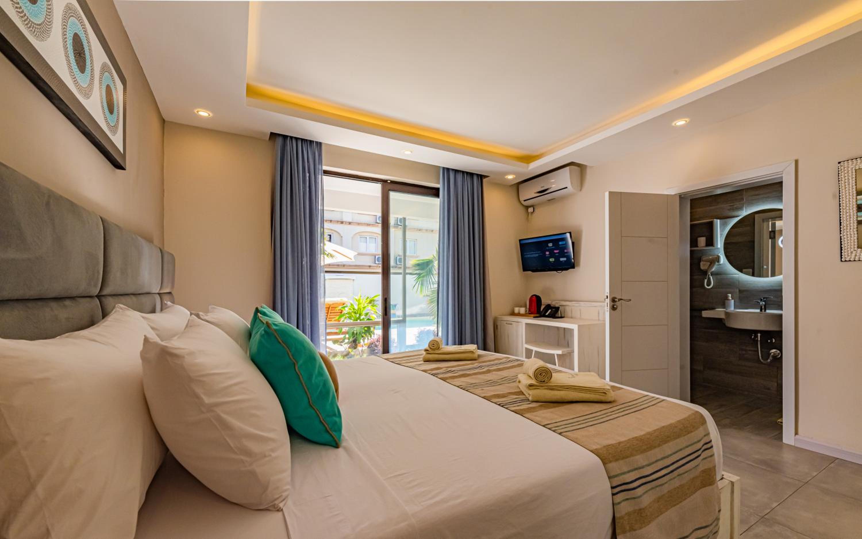 Double Room - Photo 6