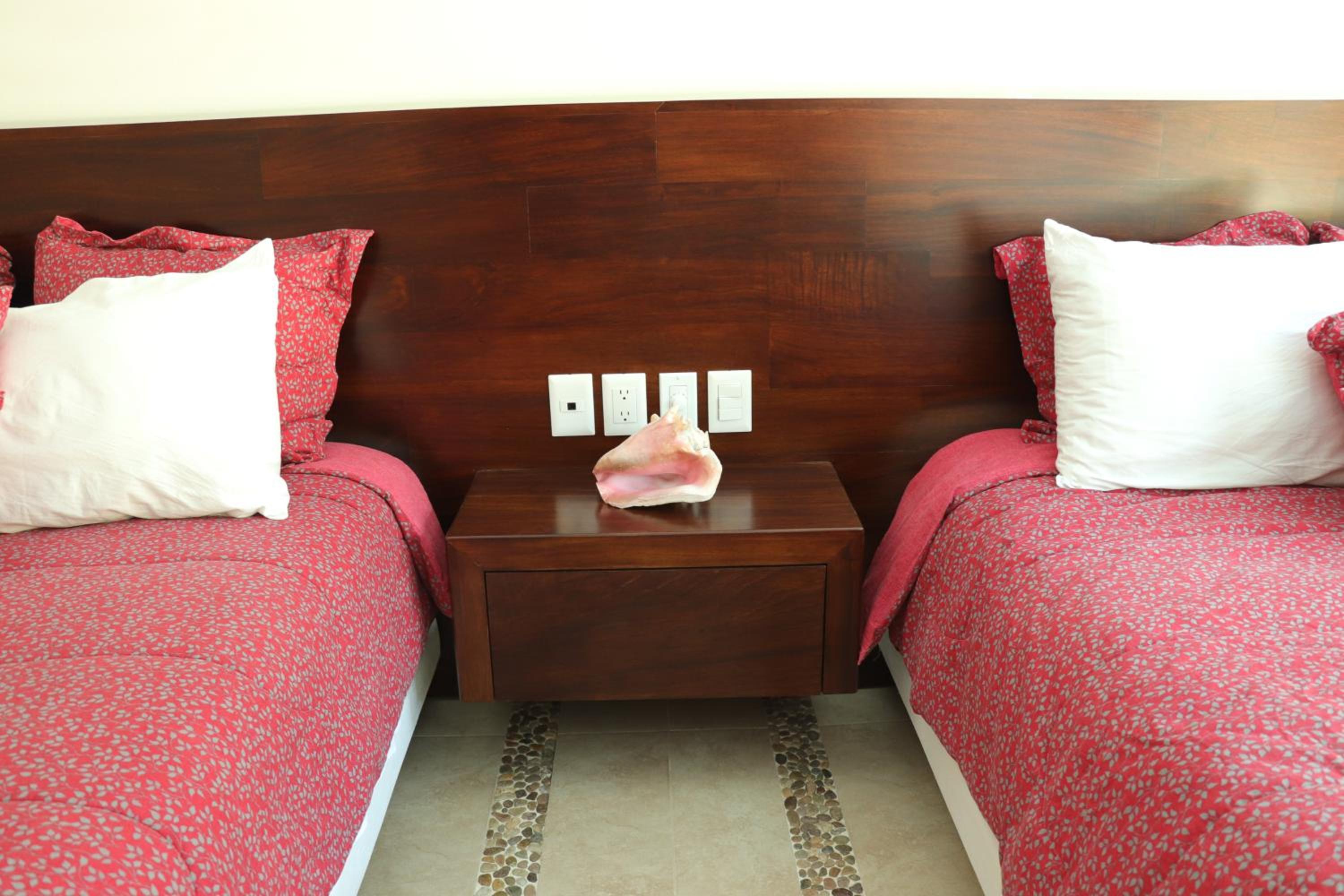 Deluxe Queen Room with Two Queen Beds - Photo 1