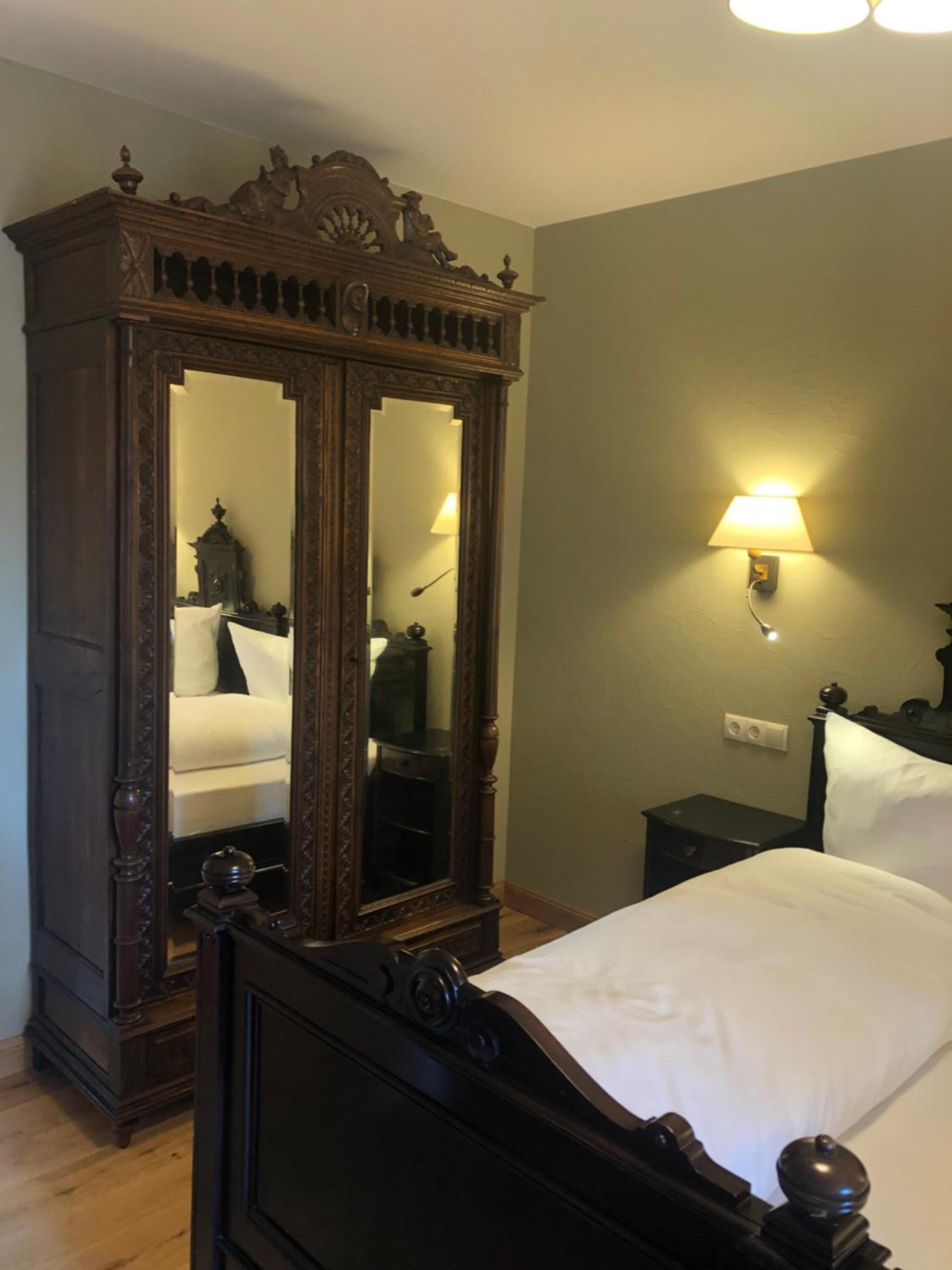 Deluxe Double Room - Photo 10