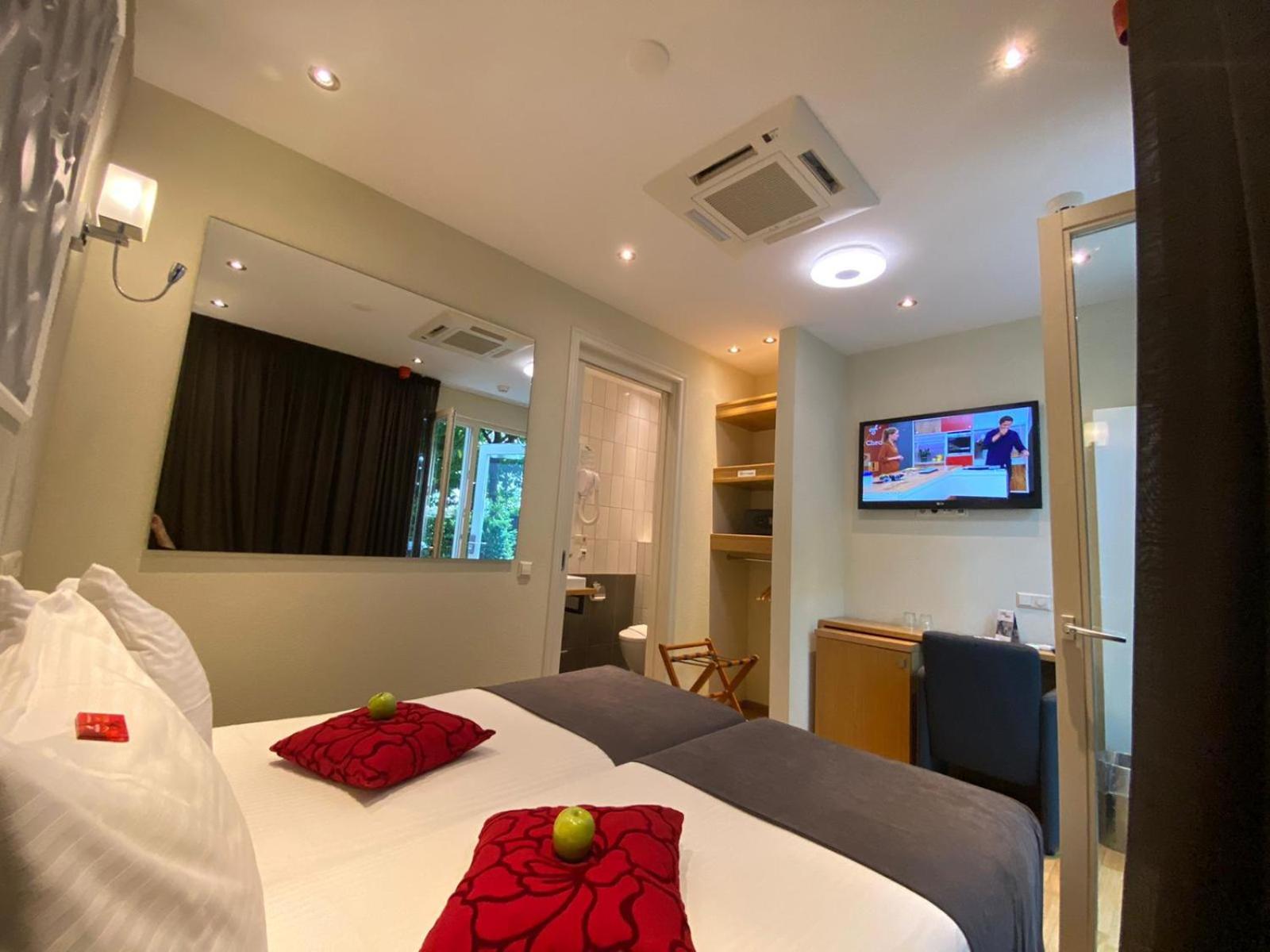 Twin Room with Garden View and Terrace photo 1