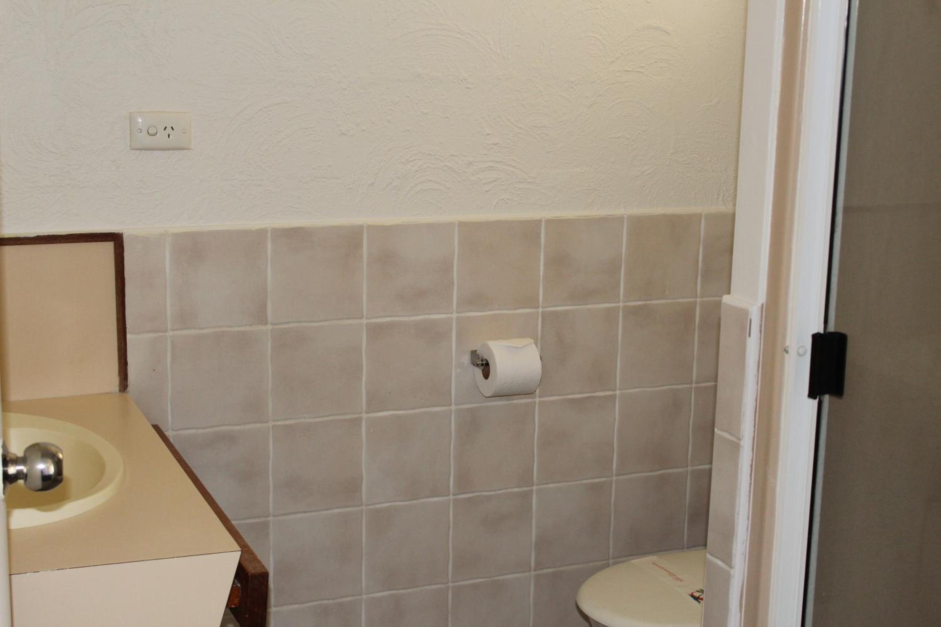 Standard Twin Room photo 3