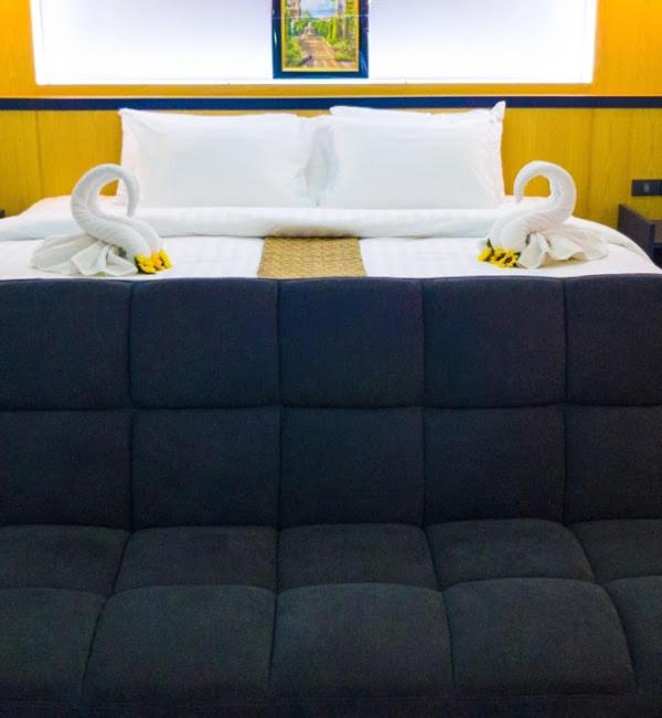 Deluxe King Room photo 2