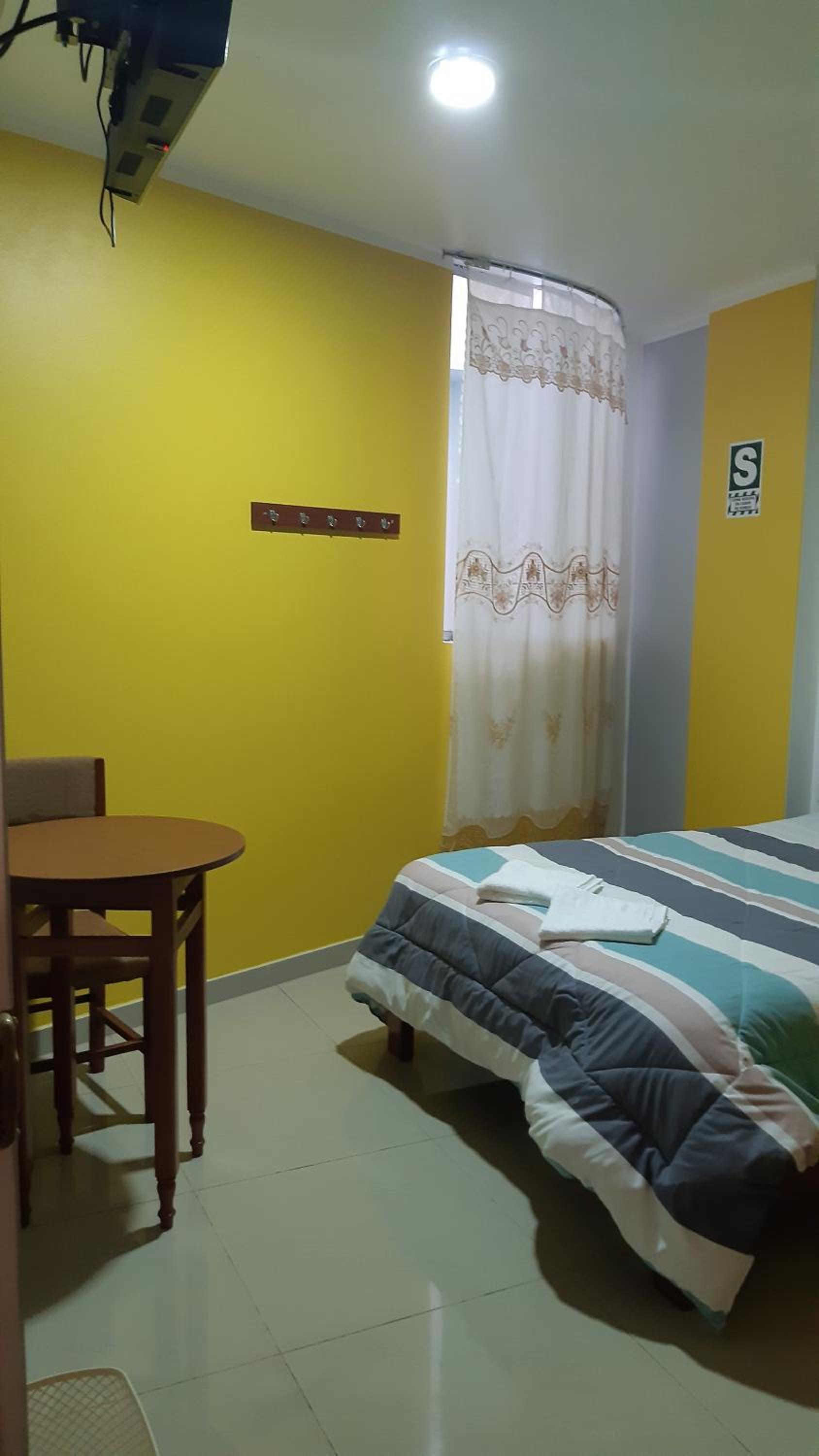 Double Room with Private Bathroom photo 3