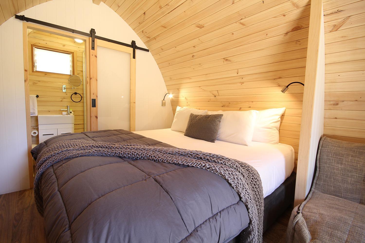 Glamping Pod with Ensuite - Photo 1