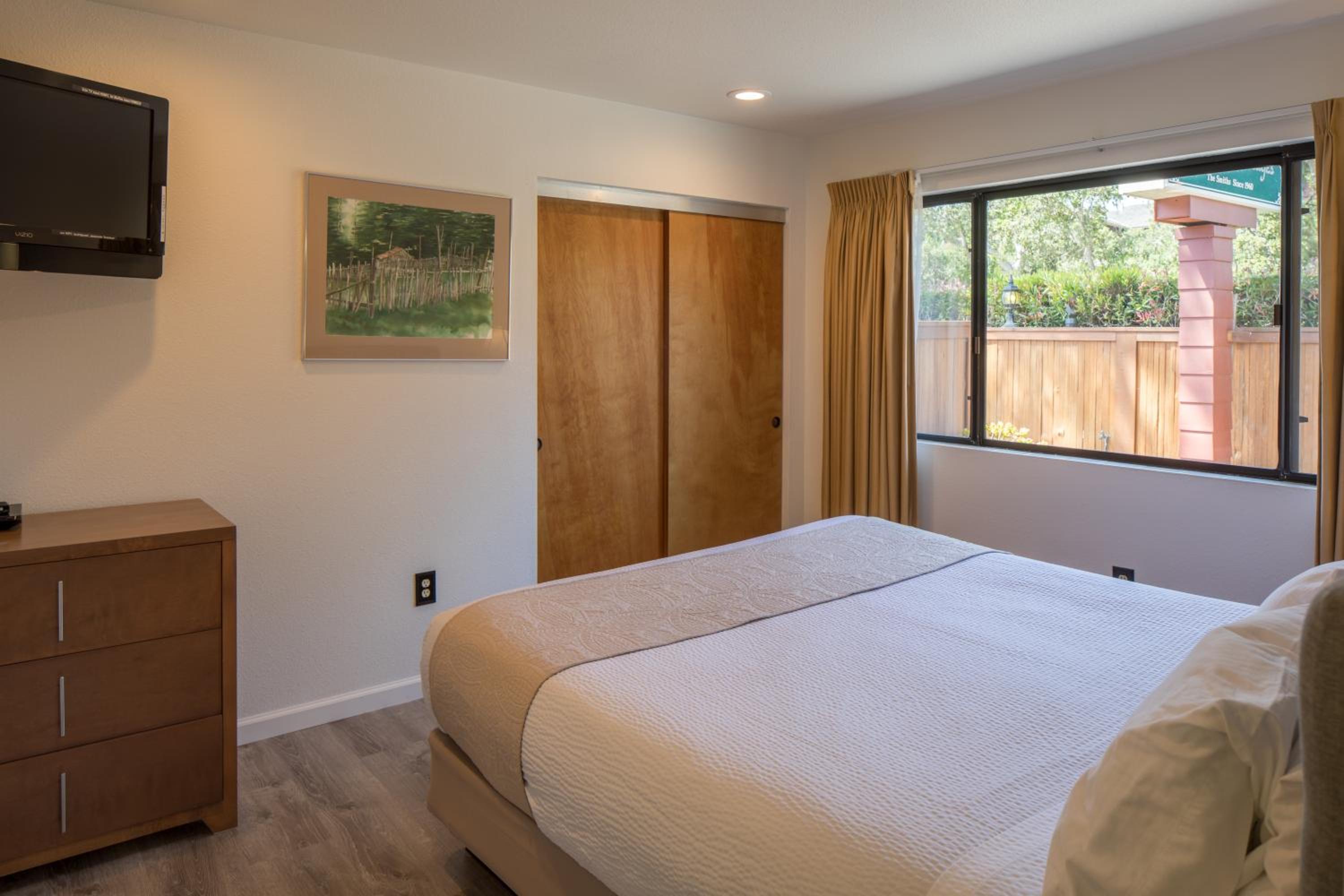 Two Bedroom Two Bathroom Cottage  photo 1