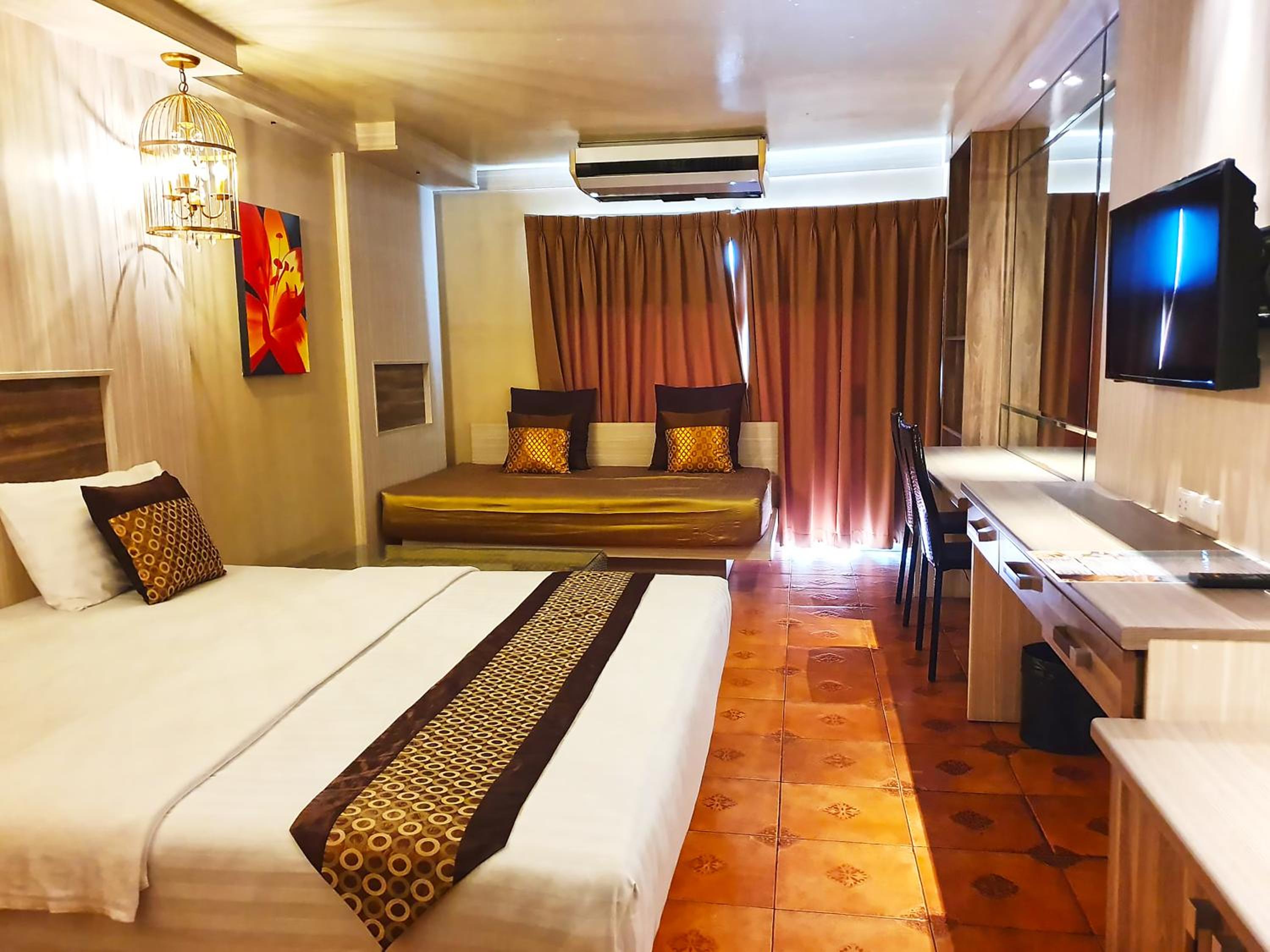 Deluxe Double Room photo 2