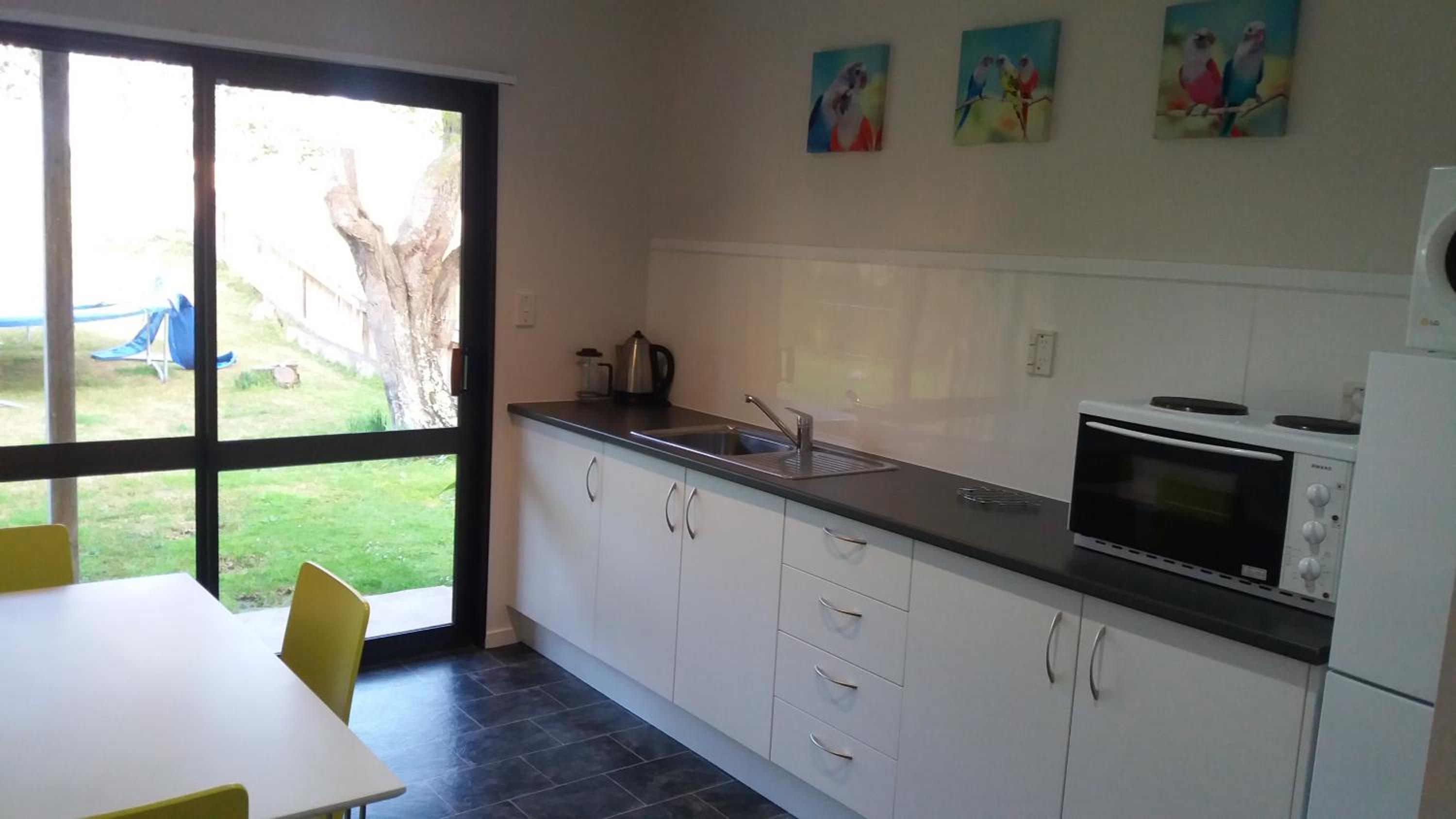 Studio Apartment - Photo 3