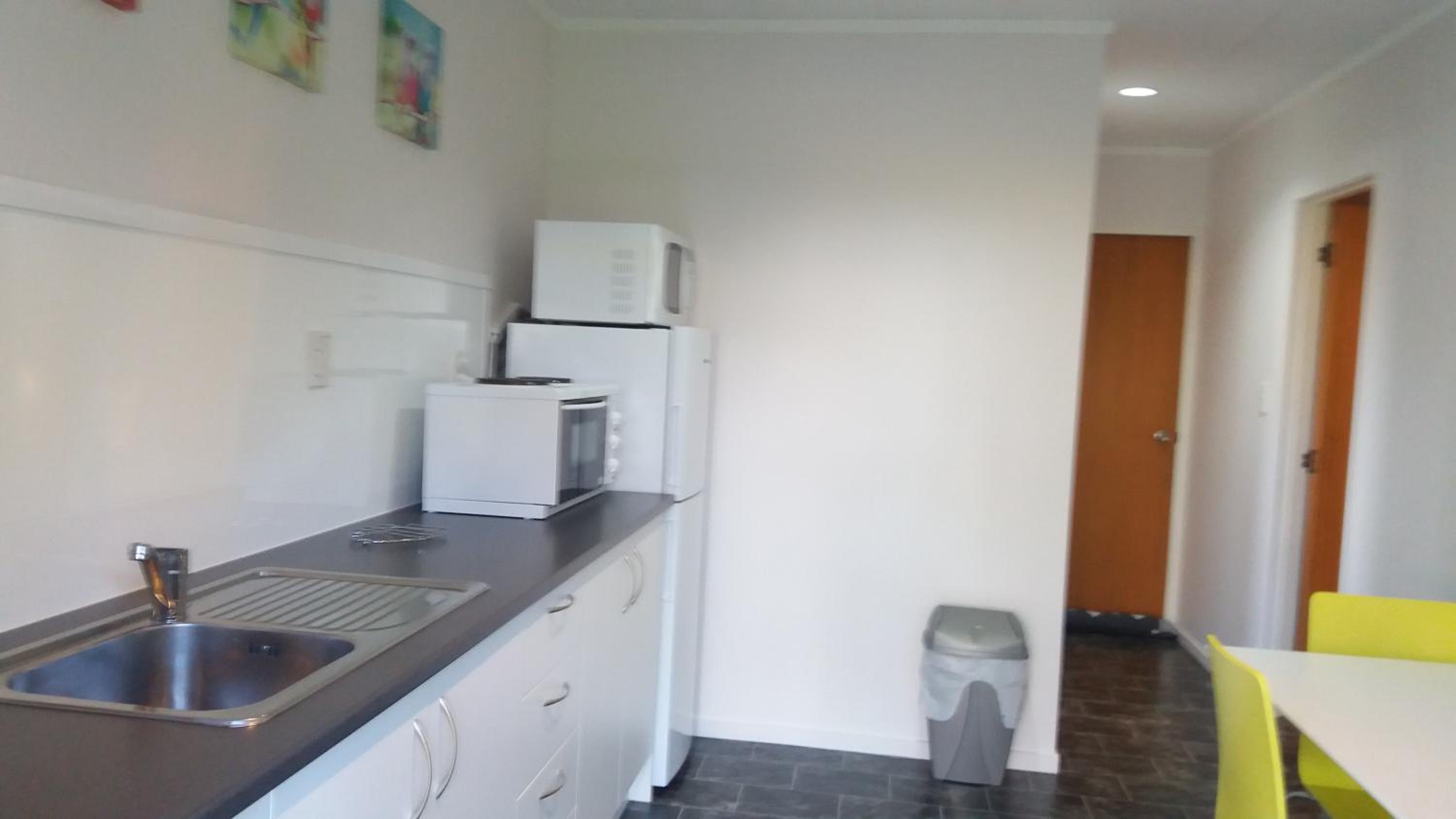 Studio Apartment - Photo 4