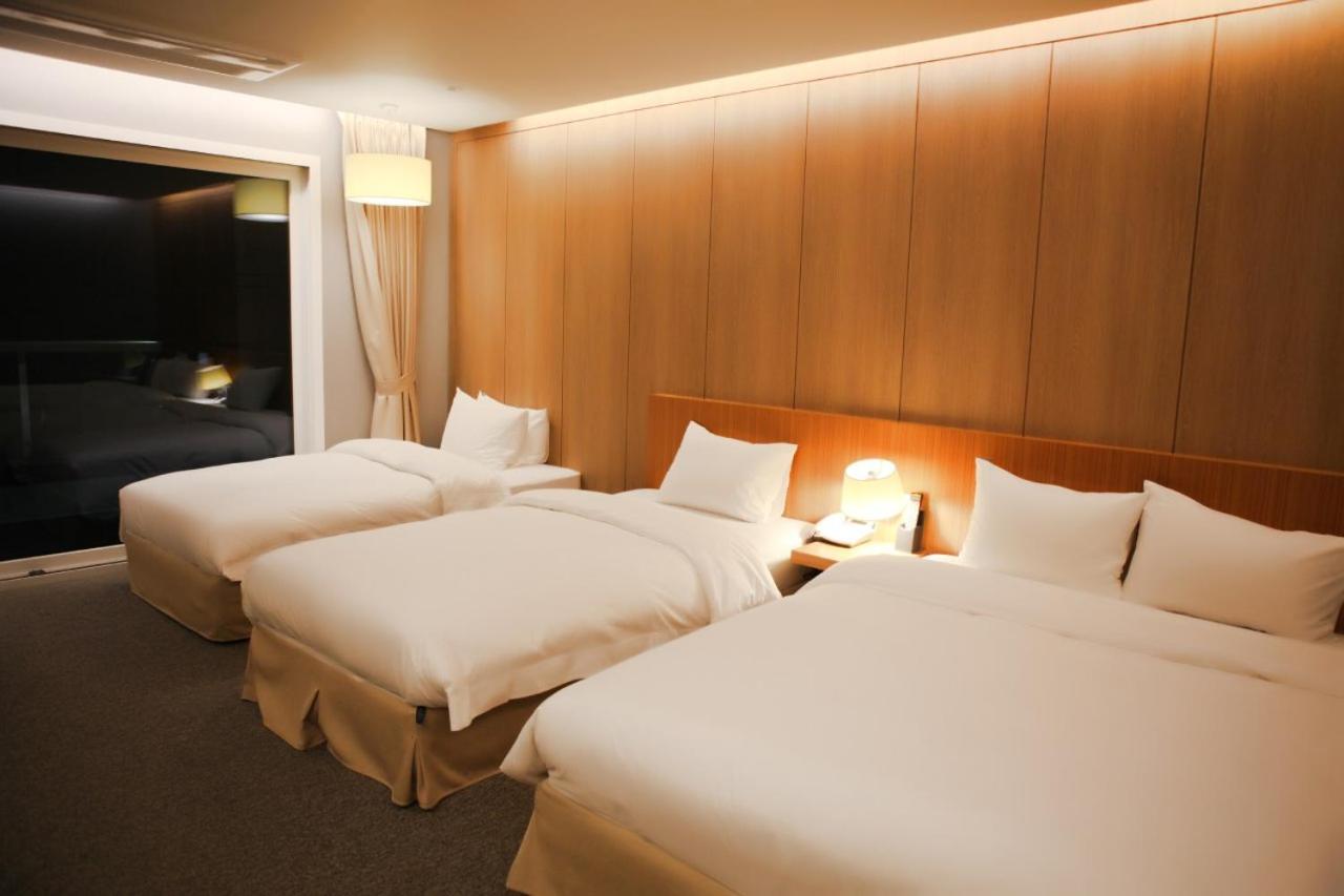 Deluxe Quadruple Room photo 1