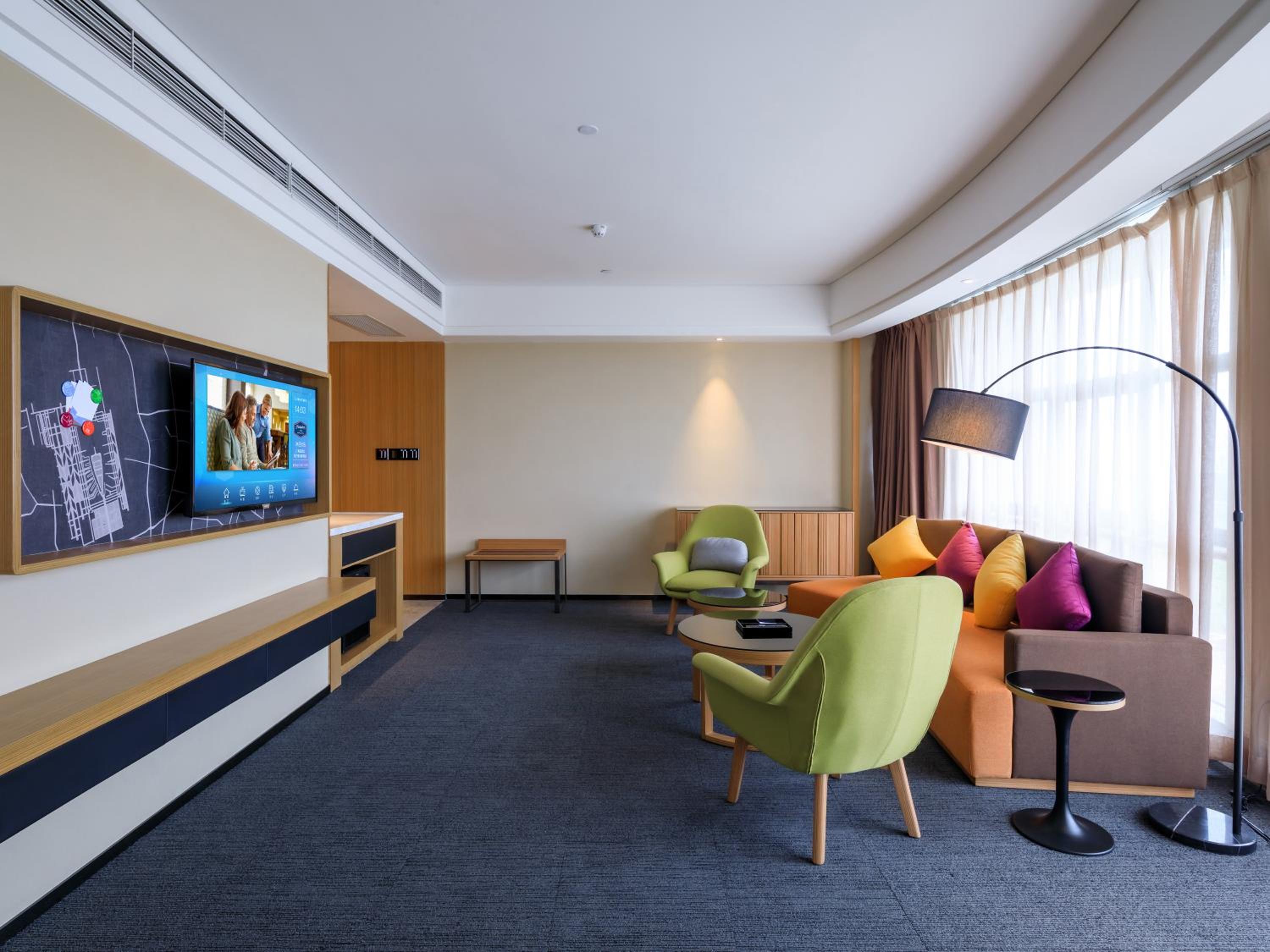 Deluxe Suite
