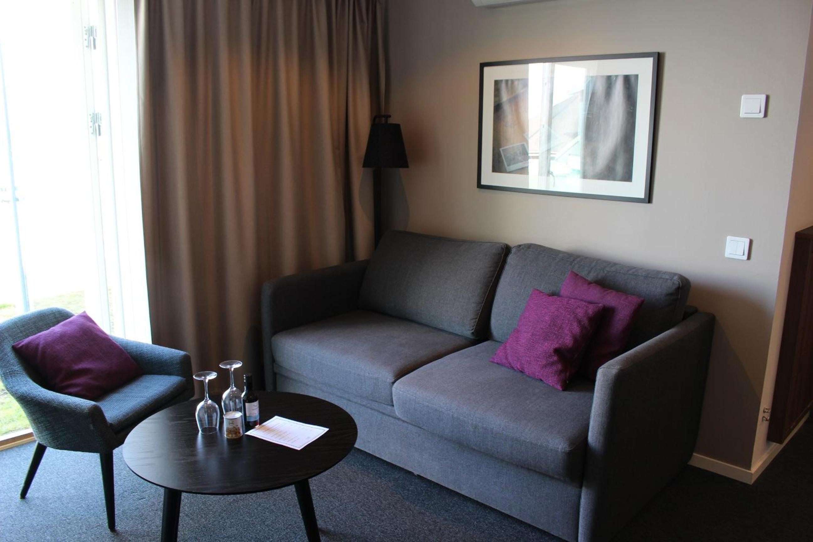 King Room with Sea View - Photo 2