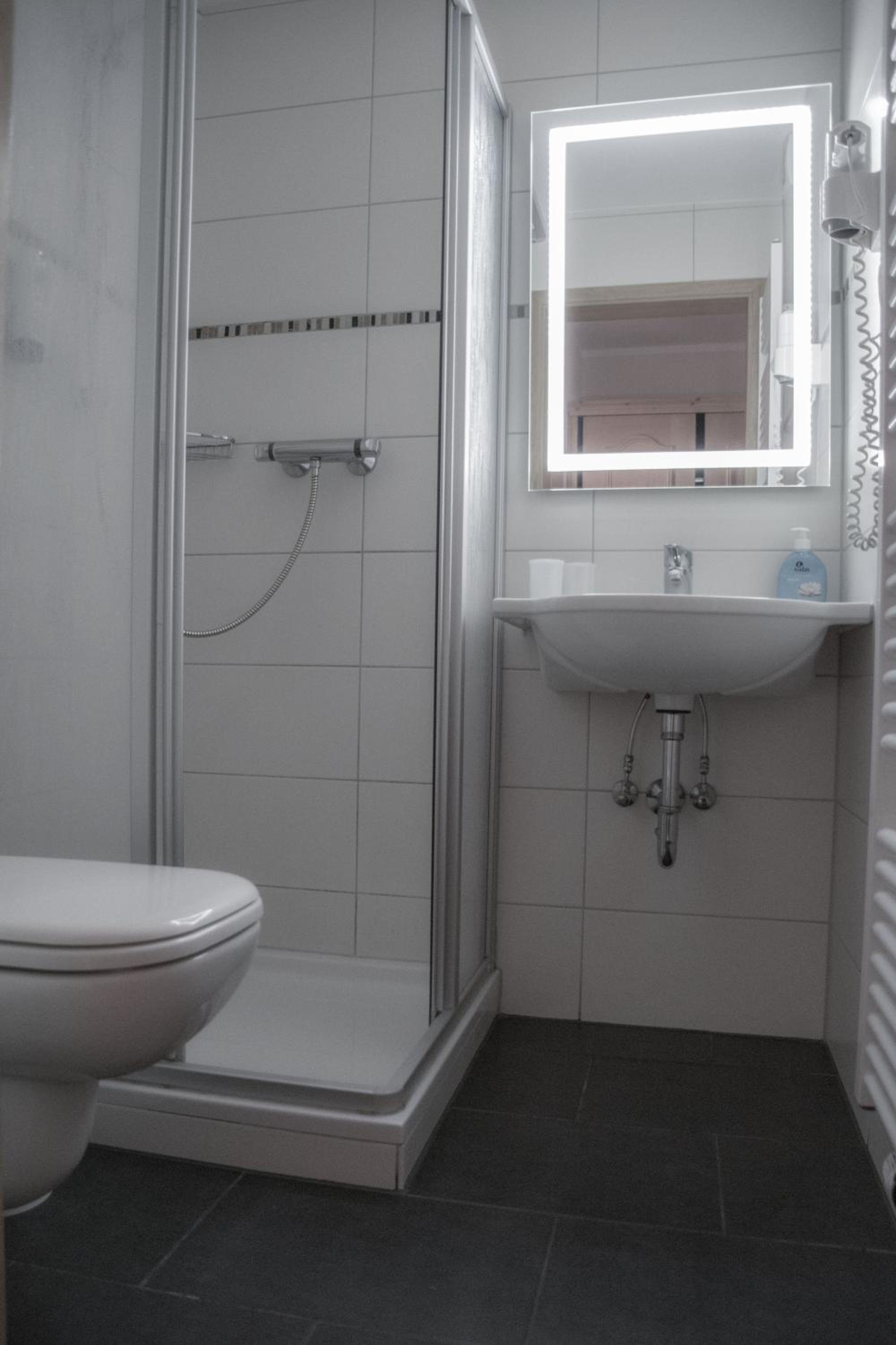 Single Room photo 3