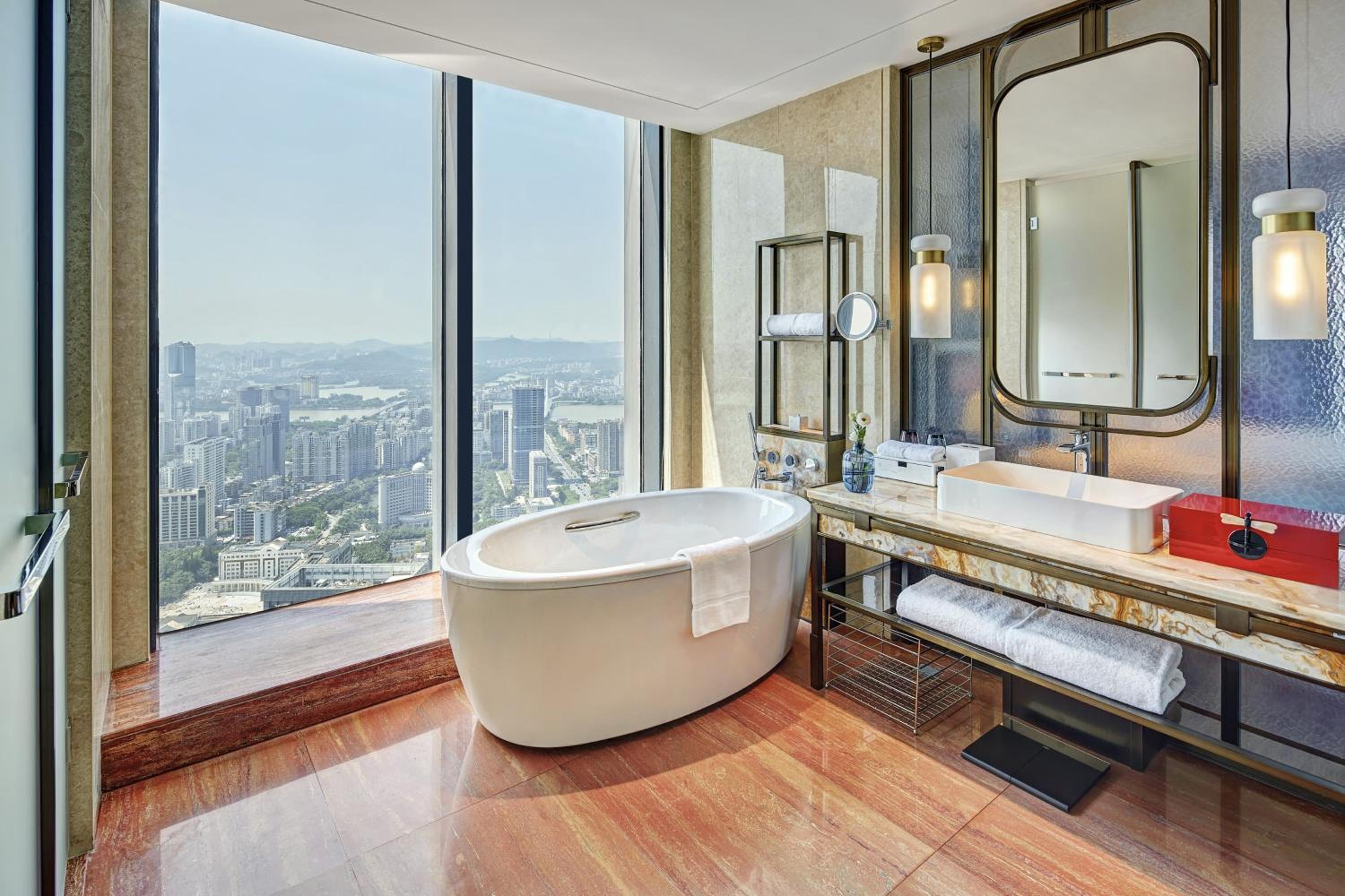 Family Room with River View - High Floor - Photo 4