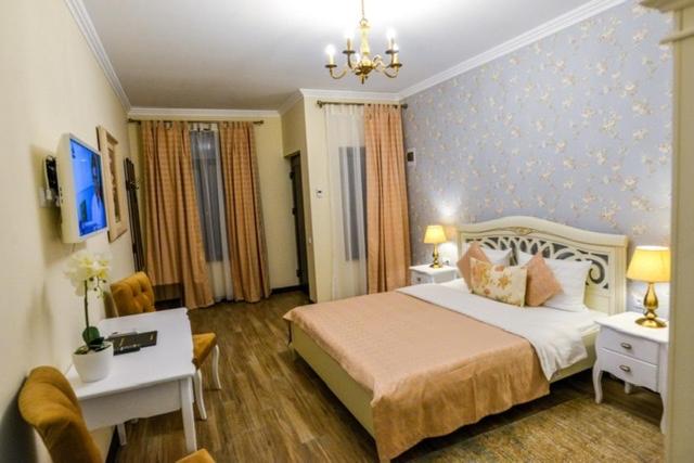Superior Deluxe Double or Twin Room  - Photo 17