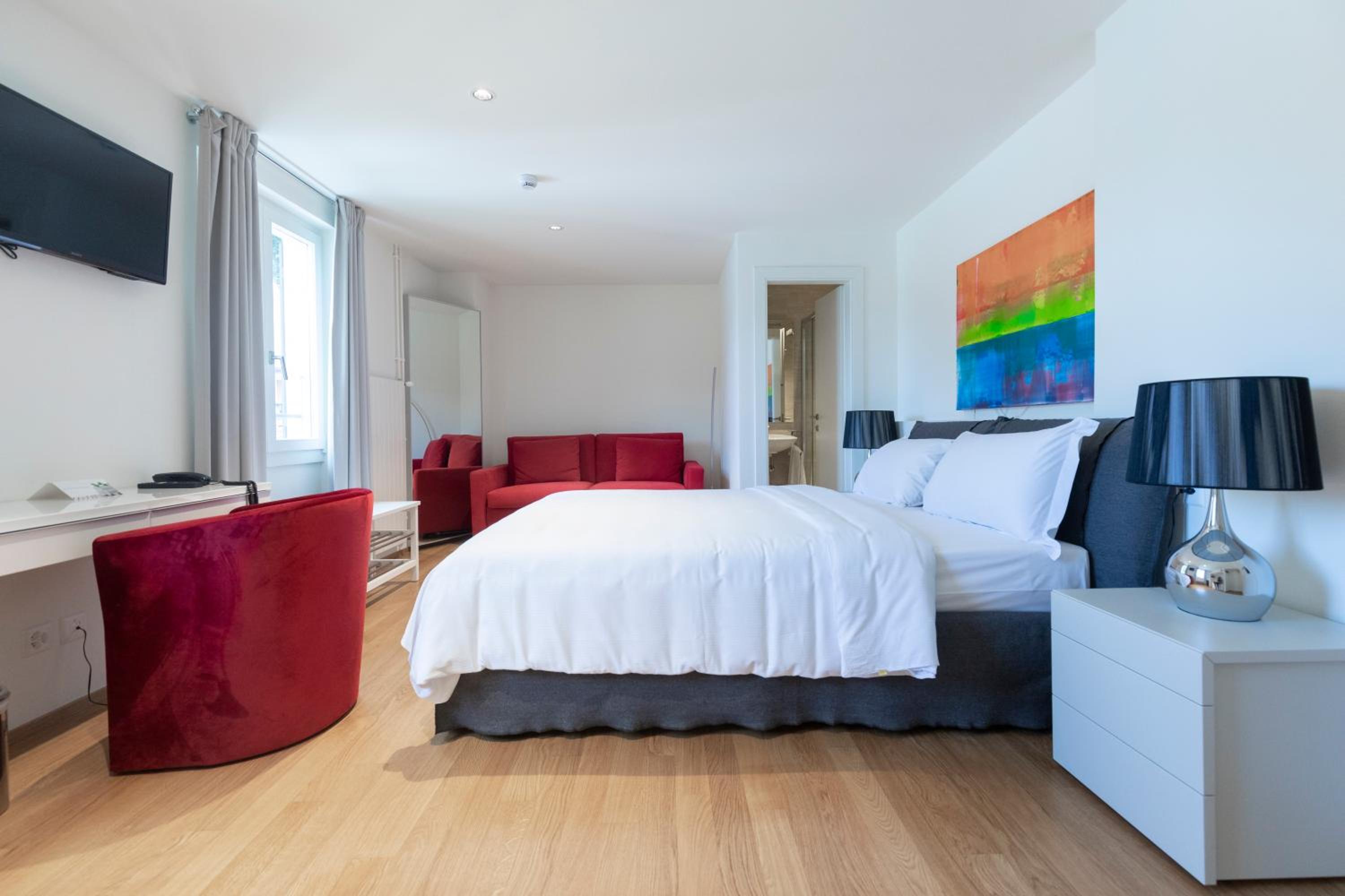 Double Room - Photo 4