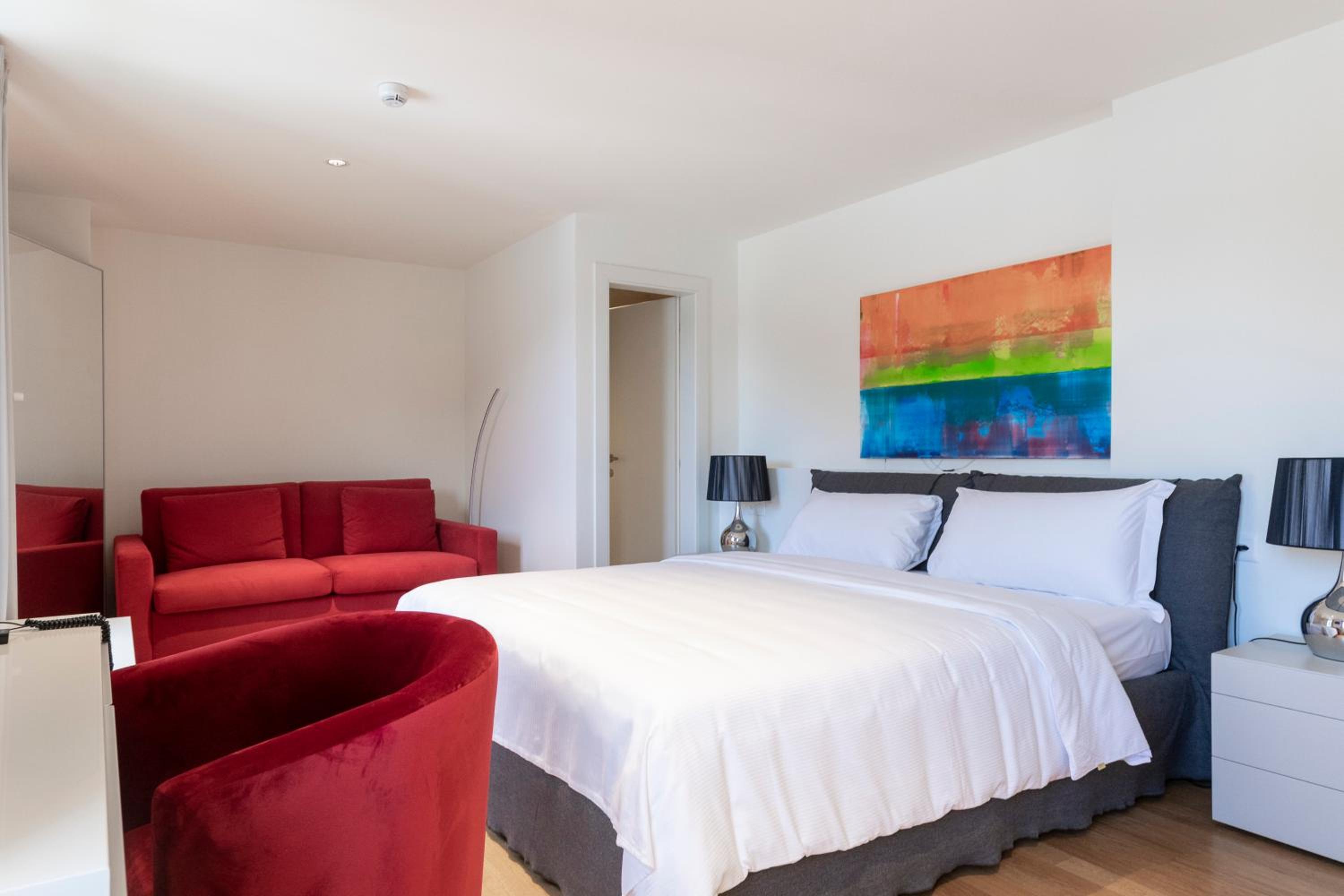 Double Room - Photo 7