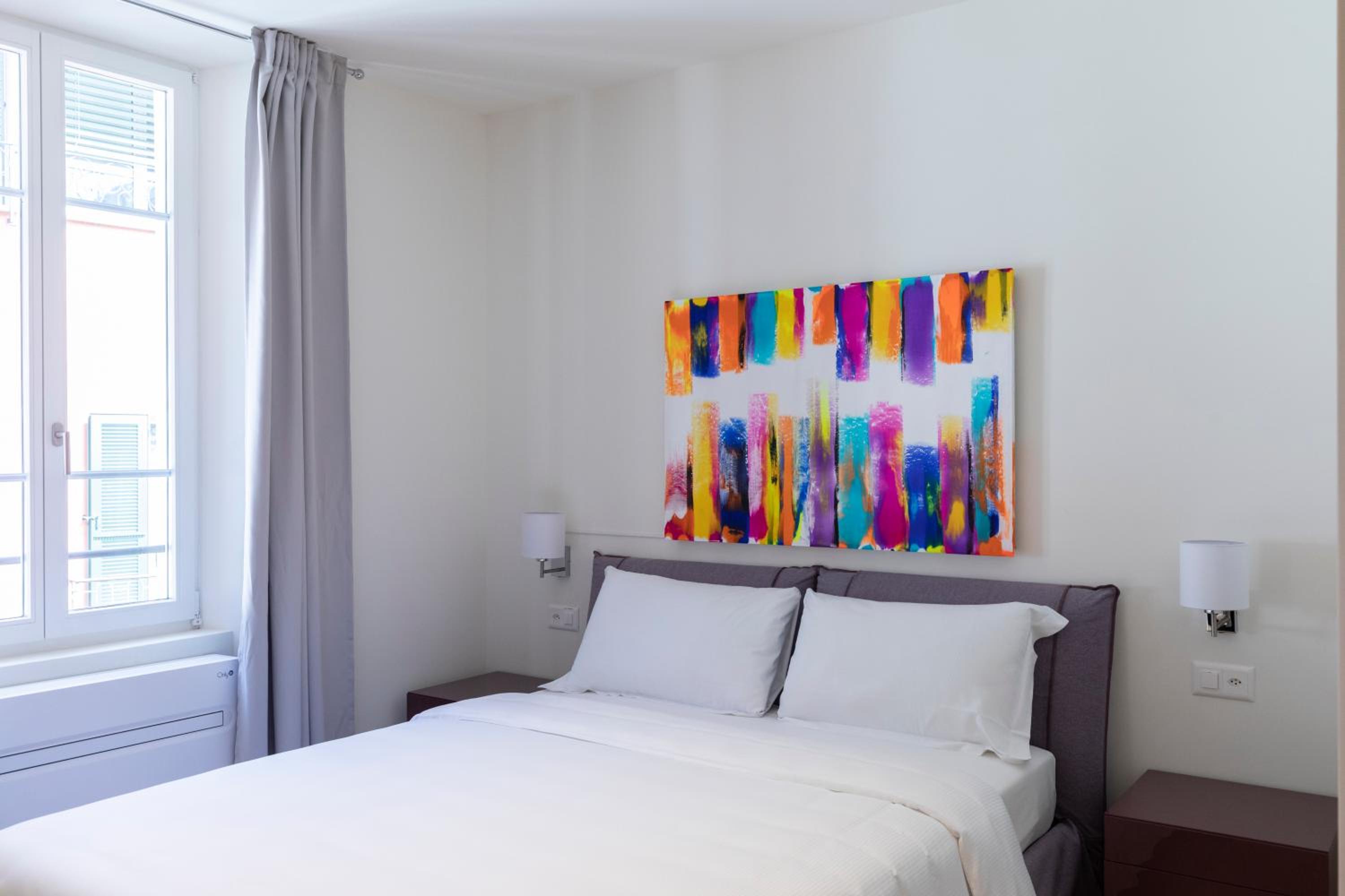 Standard Double Room - Photo 7