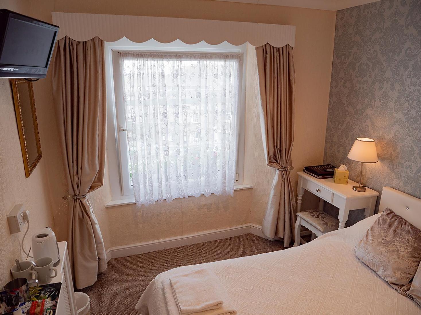 Small Double Room photo 3
