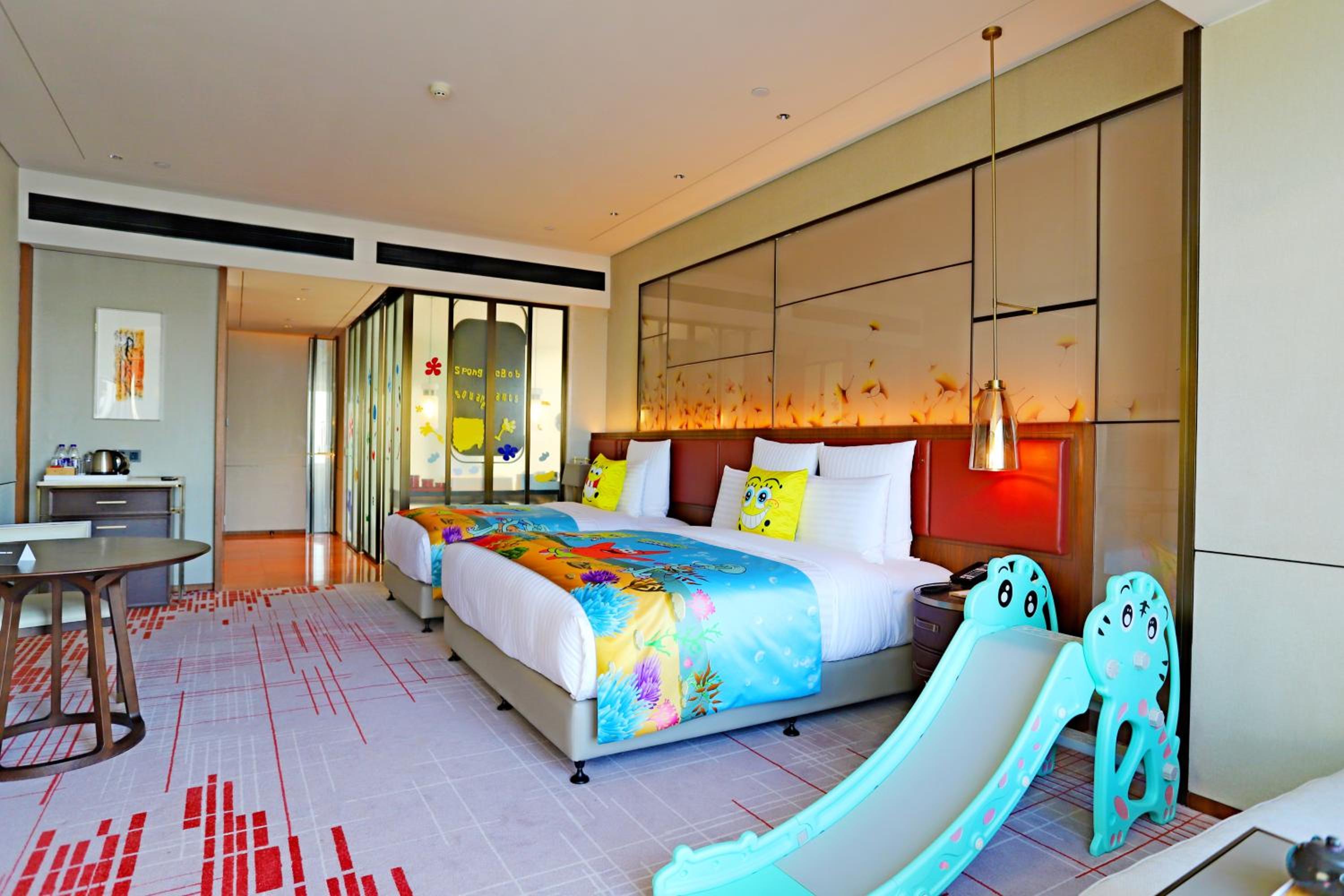Family Room with River View - High Floor - Photo 5