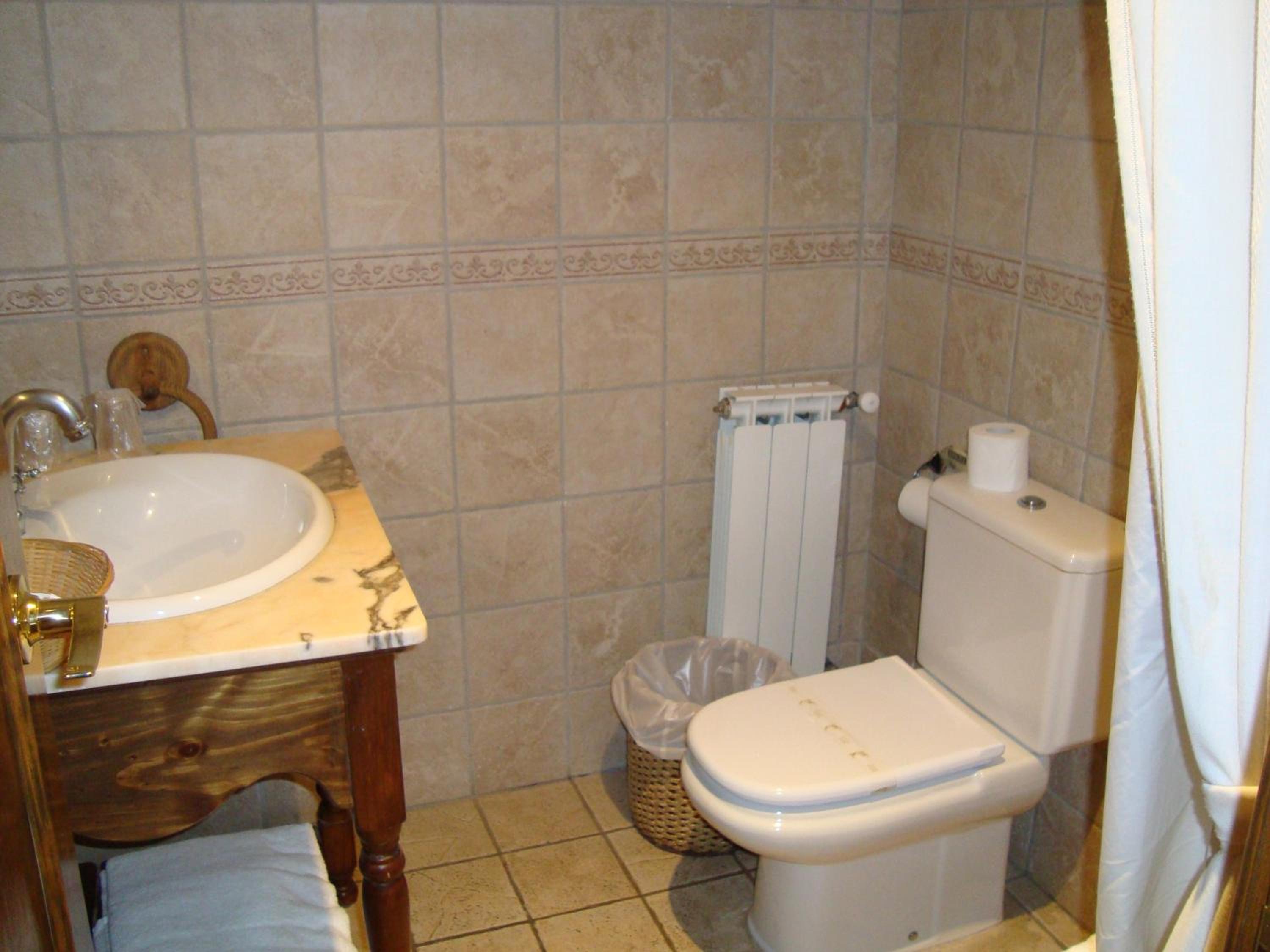 Double or Twin Room photo 3