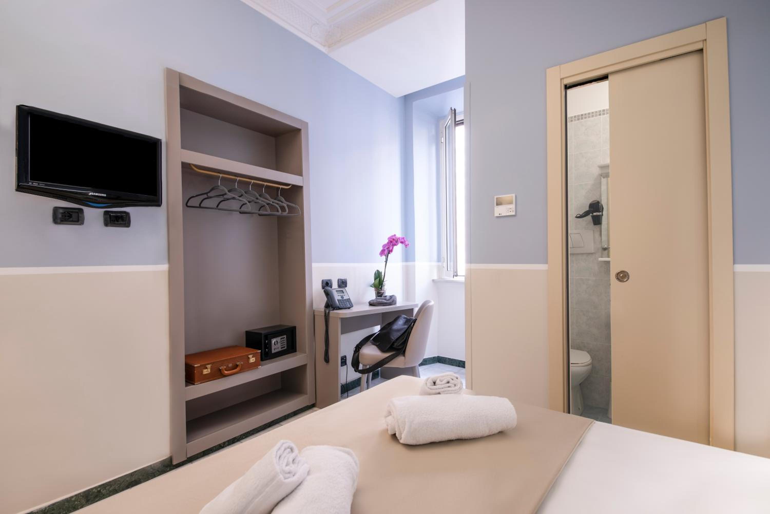 Available room