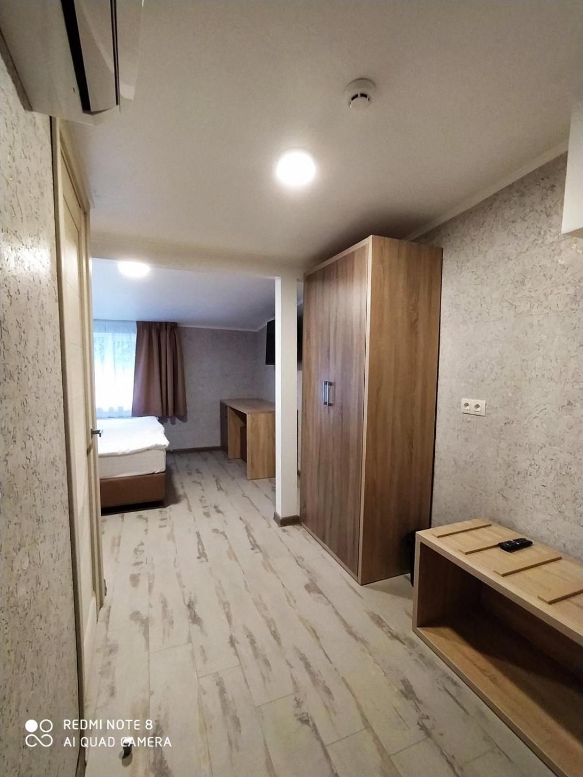Double or Twin Room with Private Bathroom photo 2