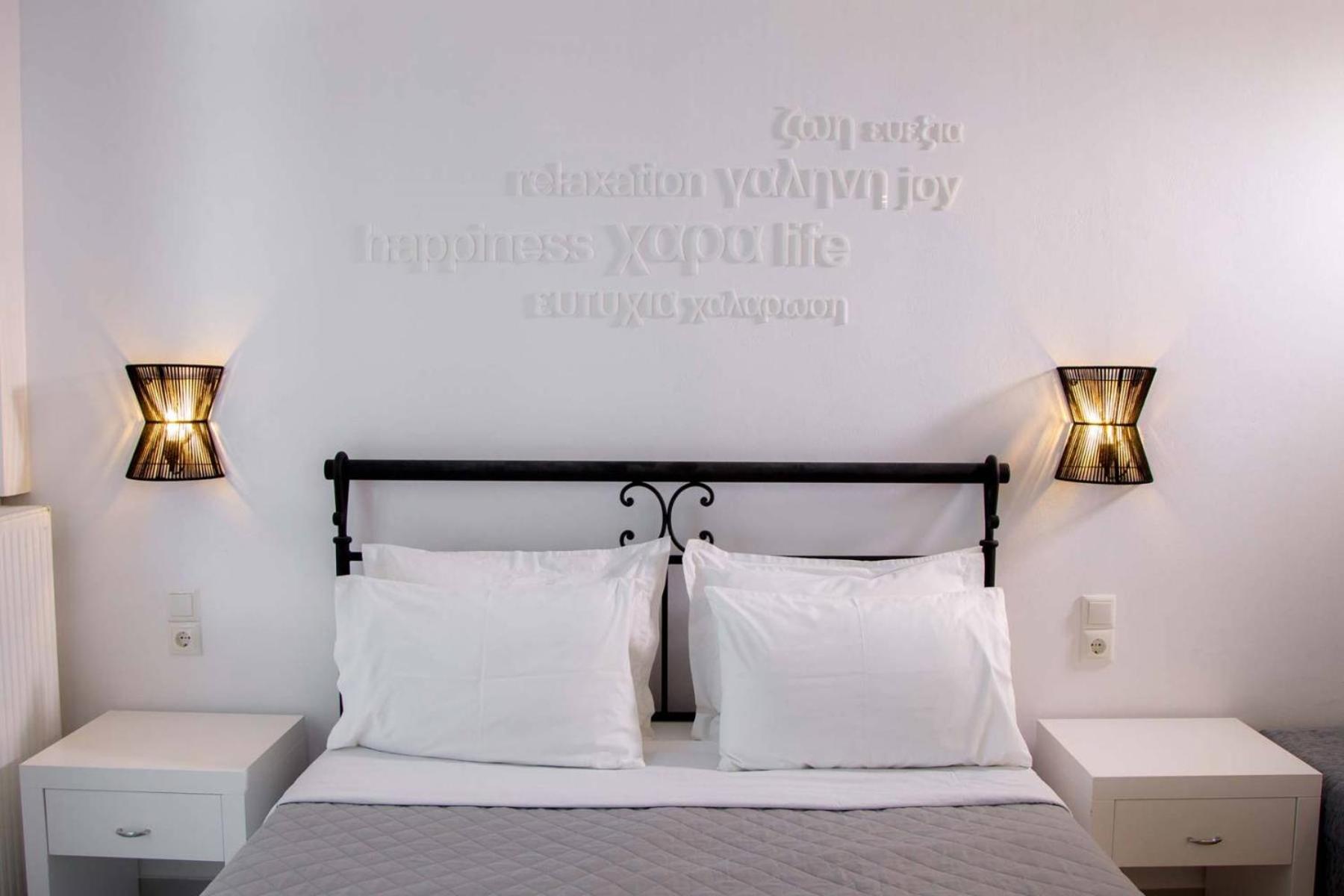 Deluxe Double Room with Outdoor Pool - Photo 11