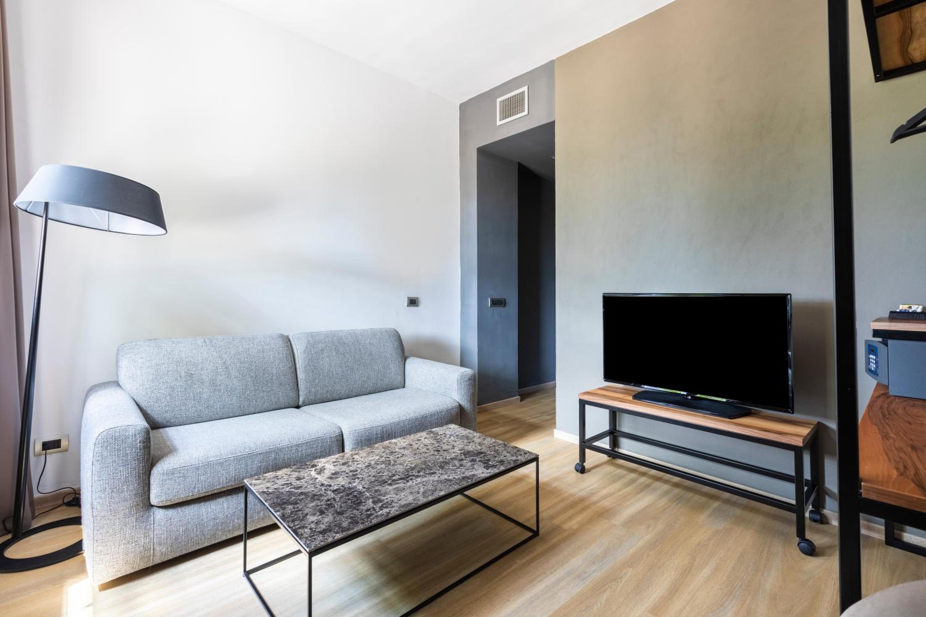 Junior Suite - Photo 8