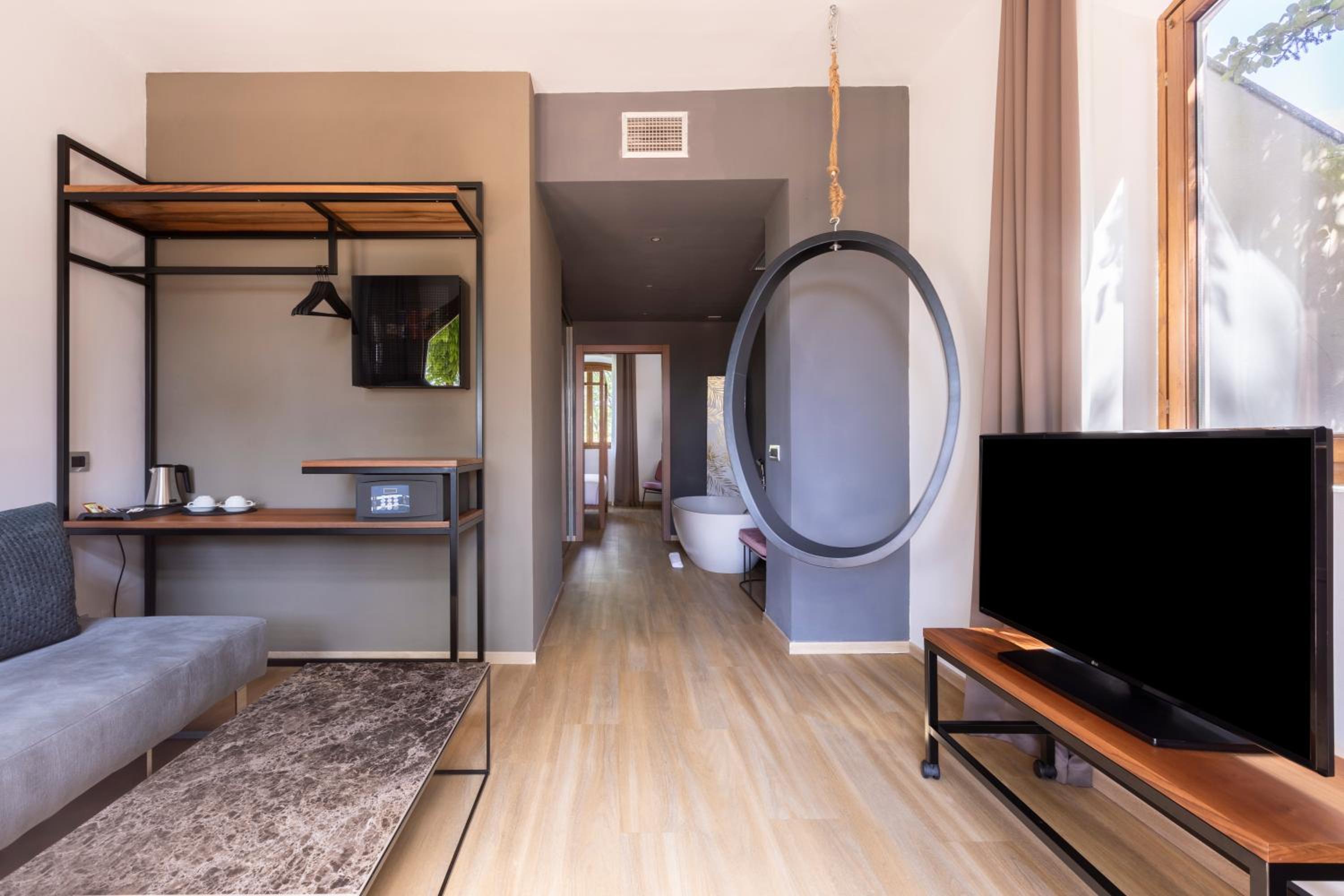 Junior Suite - Photo 22