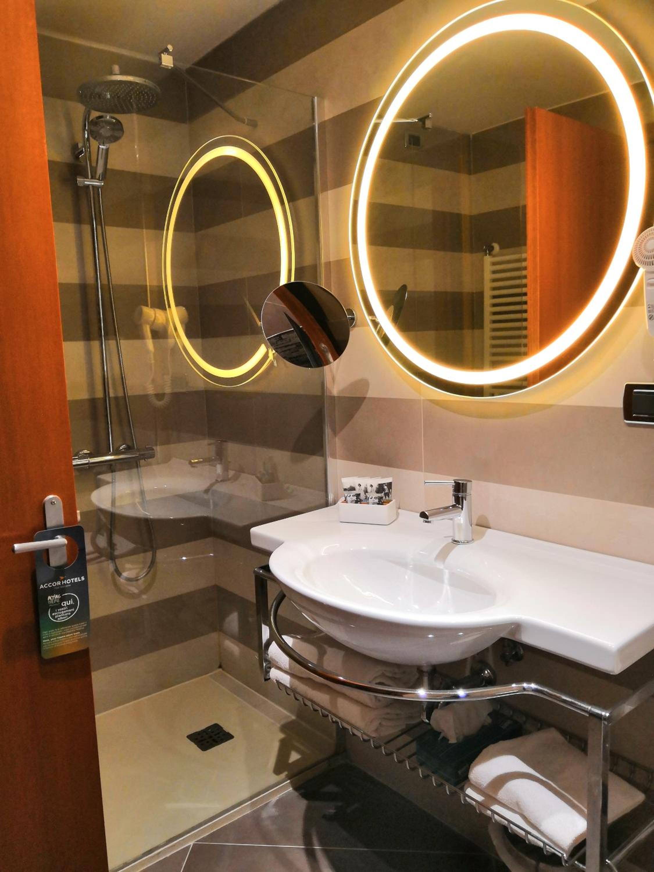 Superior Twin Room - Photo 2