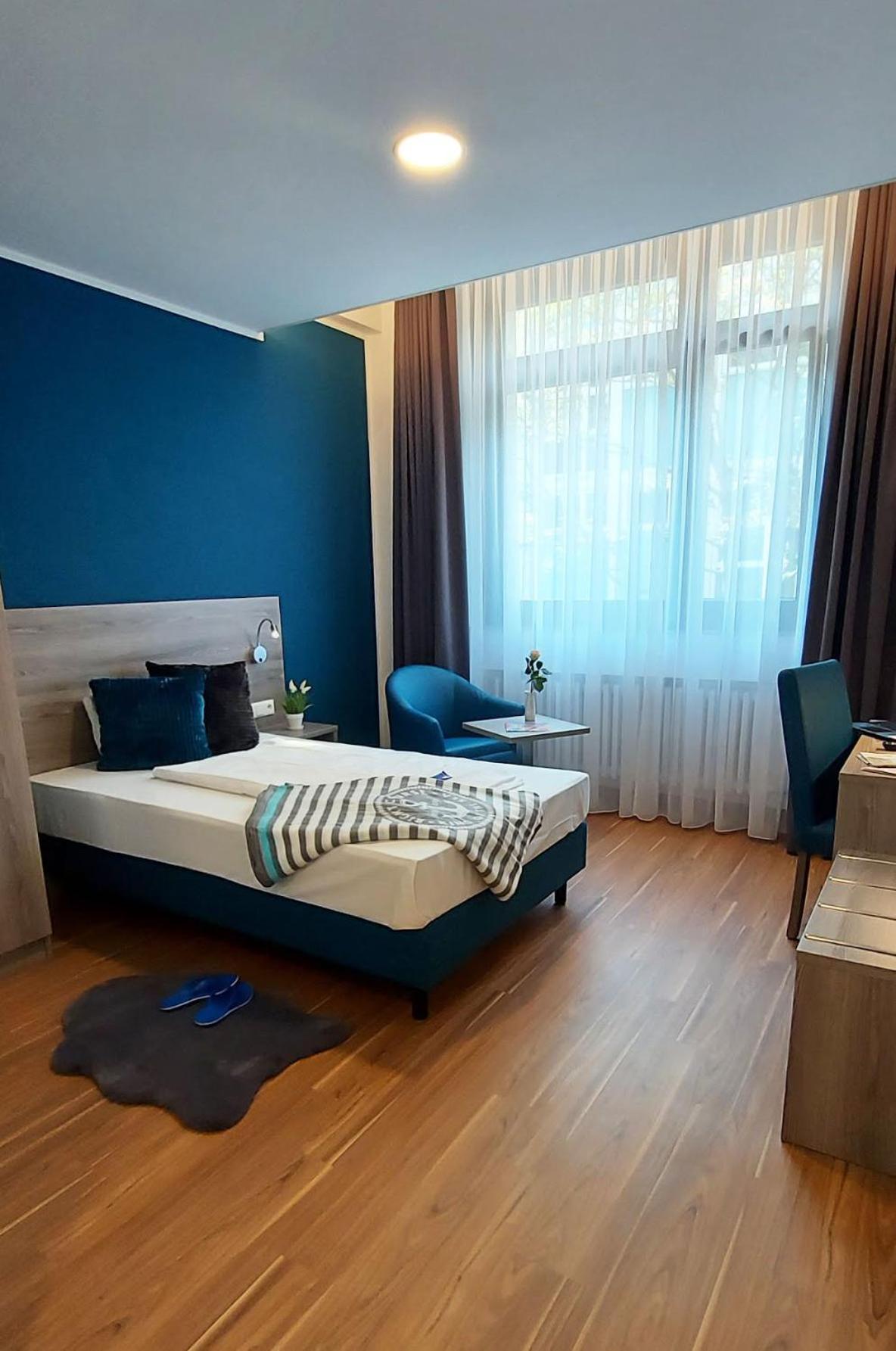 Economy Single Room