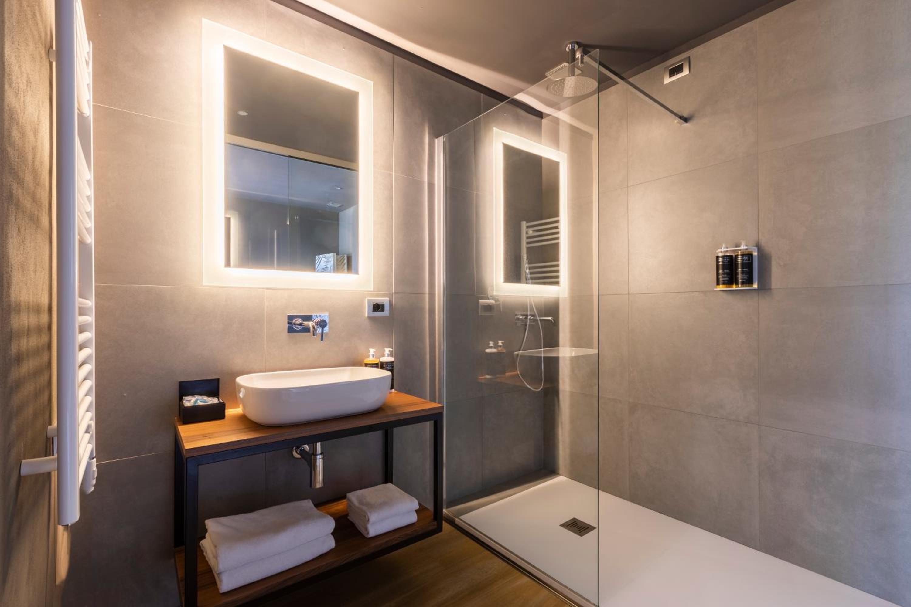 Junior Suite - Photo 24