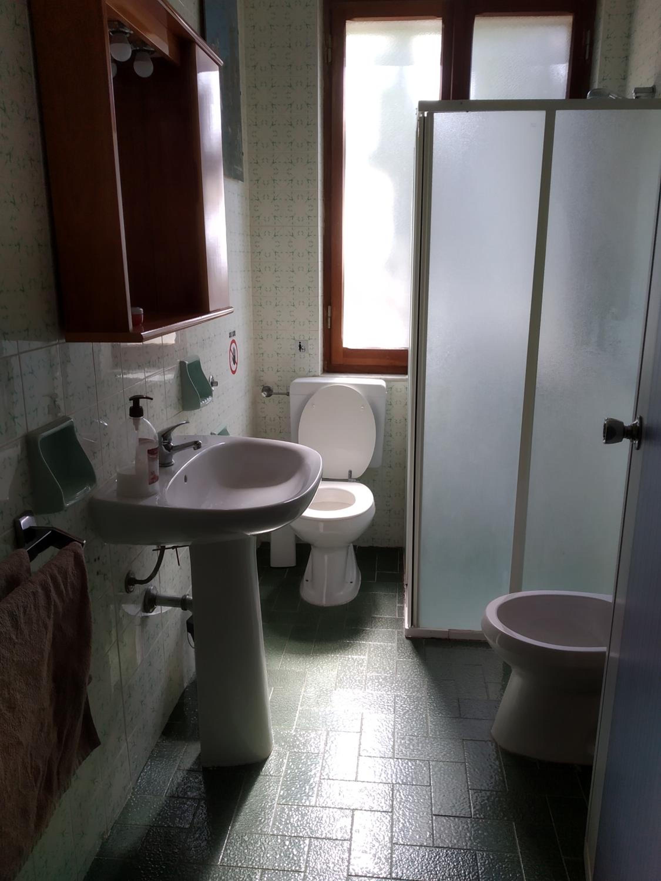 Double or Twin Room with Shared Bathroom photo 3