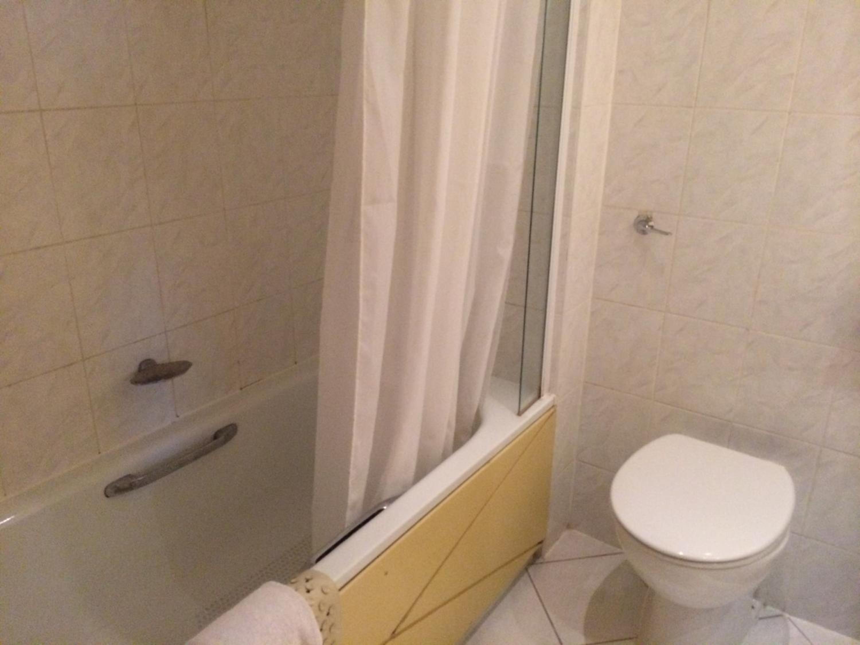 Standard Double Room - Non-Smoking - Photo 2
