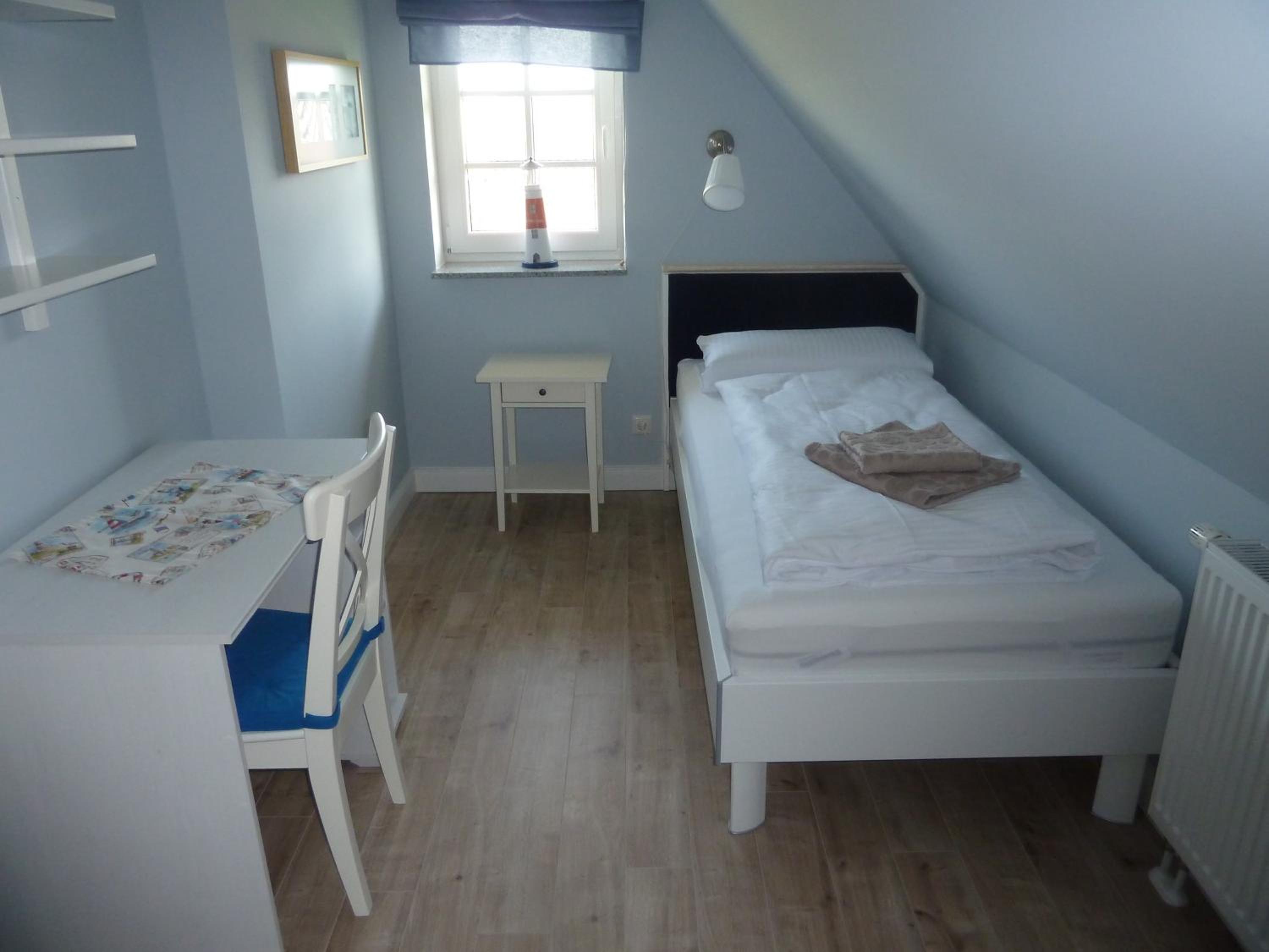 Four-Bedroom House photo 3