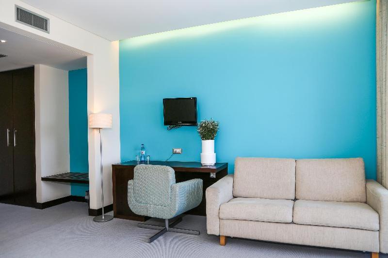 Double Or Twin Room - Photo 2