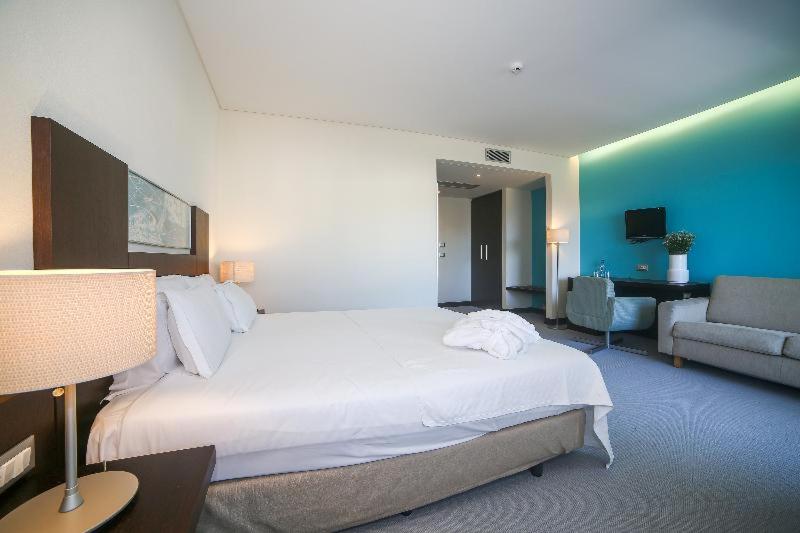 Double Or Twin Room - Photo 3