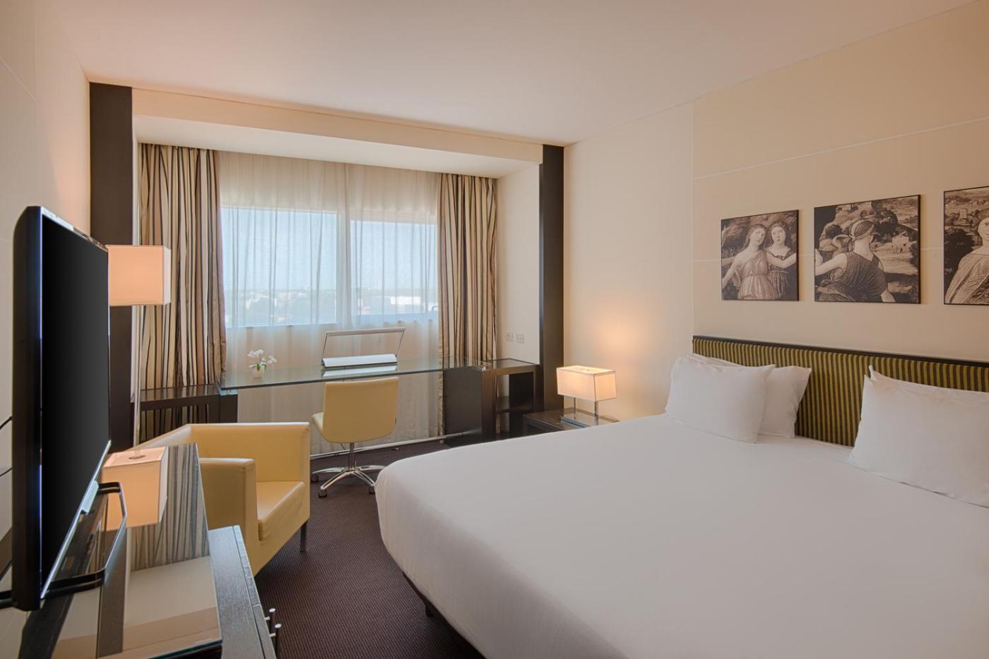 Superior Double or Twin Room - Photo 3
