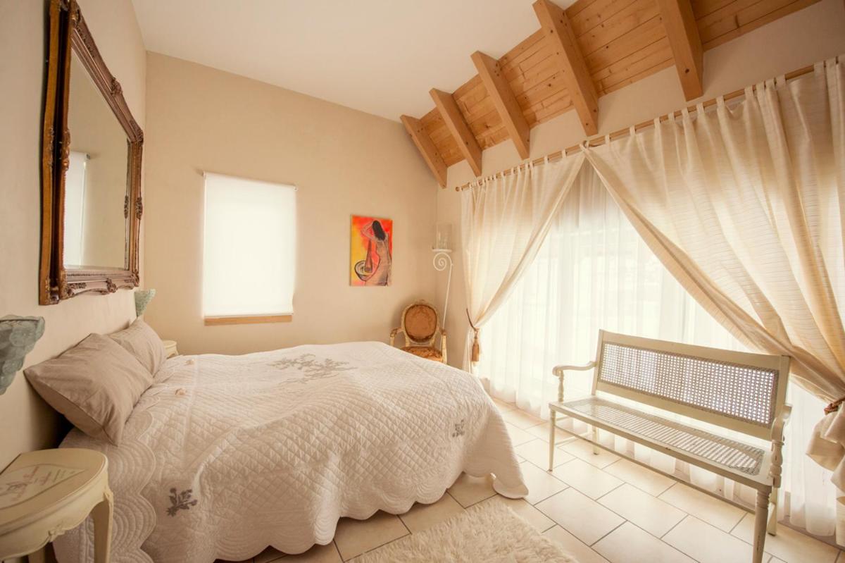Deluxe Double Or Twin Room photo 2