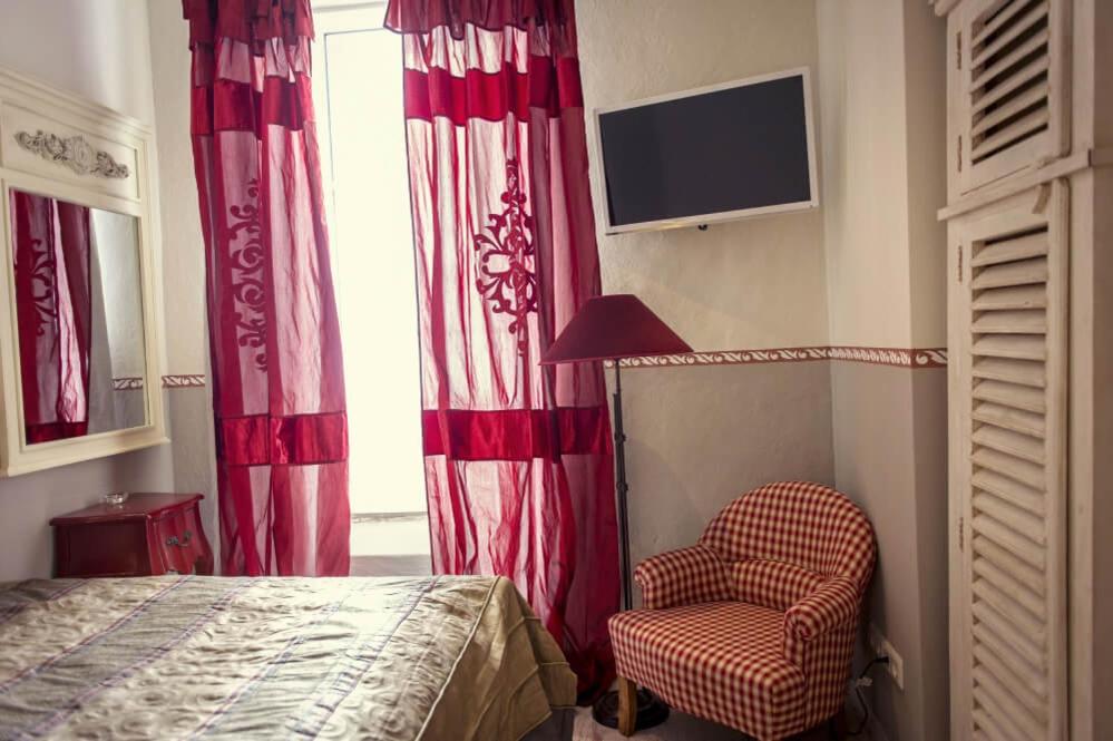 Deluxe Single Room With Balcony
