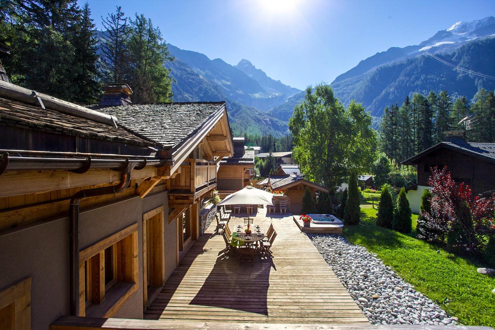 Seven-Bedroom Chalet photo 2